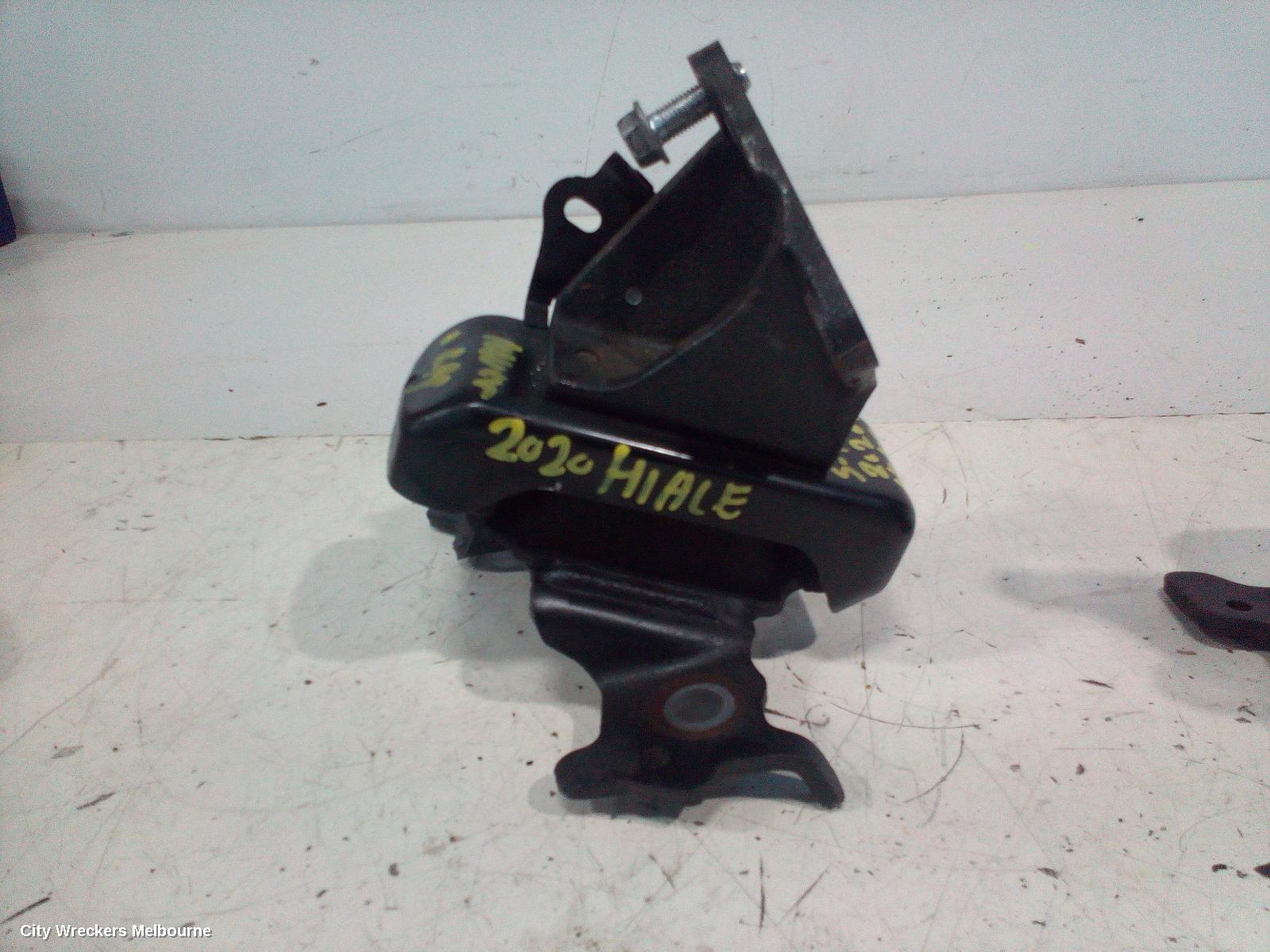 TOYOTA HIACE MOUNT, 300 SERIES, 02/2019 ONWARDS