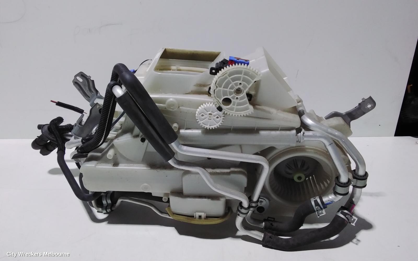 TOYOTA KLUGER HEATER FAN MOTOR, GSU40-GSU45, REAR, 05/2007 - 02/2014