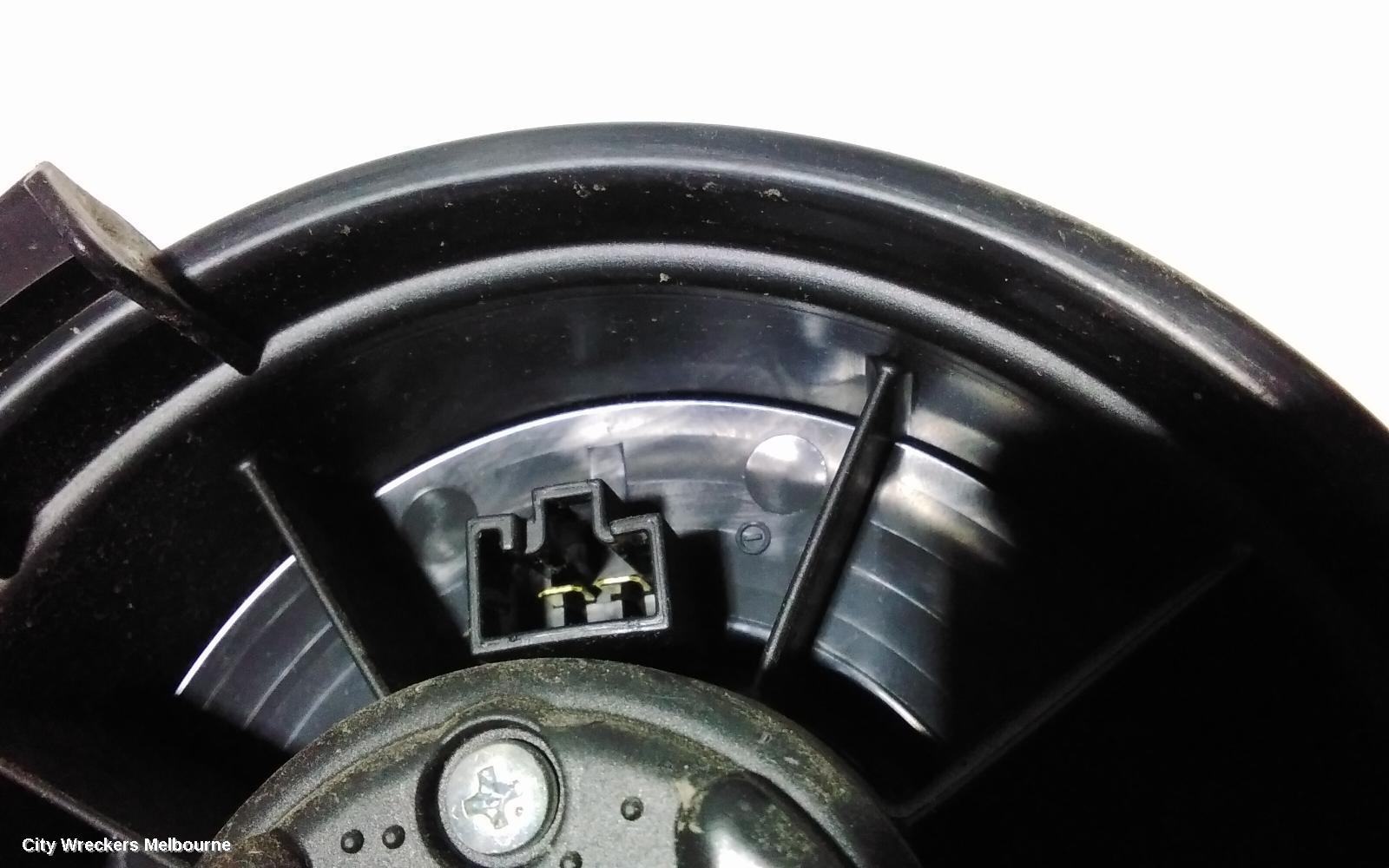 TOYOTA KLUGER HEATER FAN MOTOR, GSU40-GSU45, REAR, 05/2007 - 02/2014