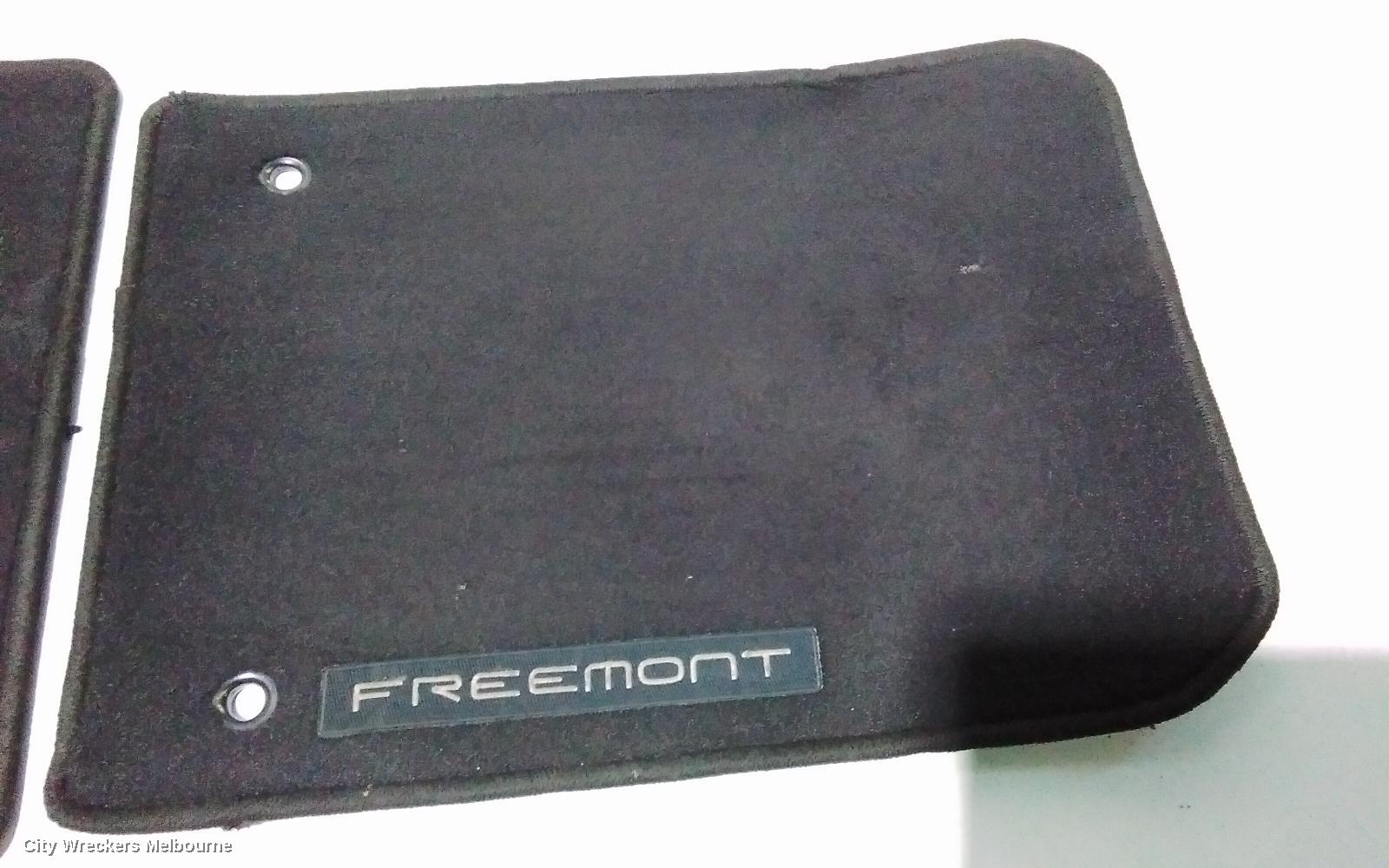 FIAT FREEMONT FLOOR MATS, JF, 04/2013 - 01/2017