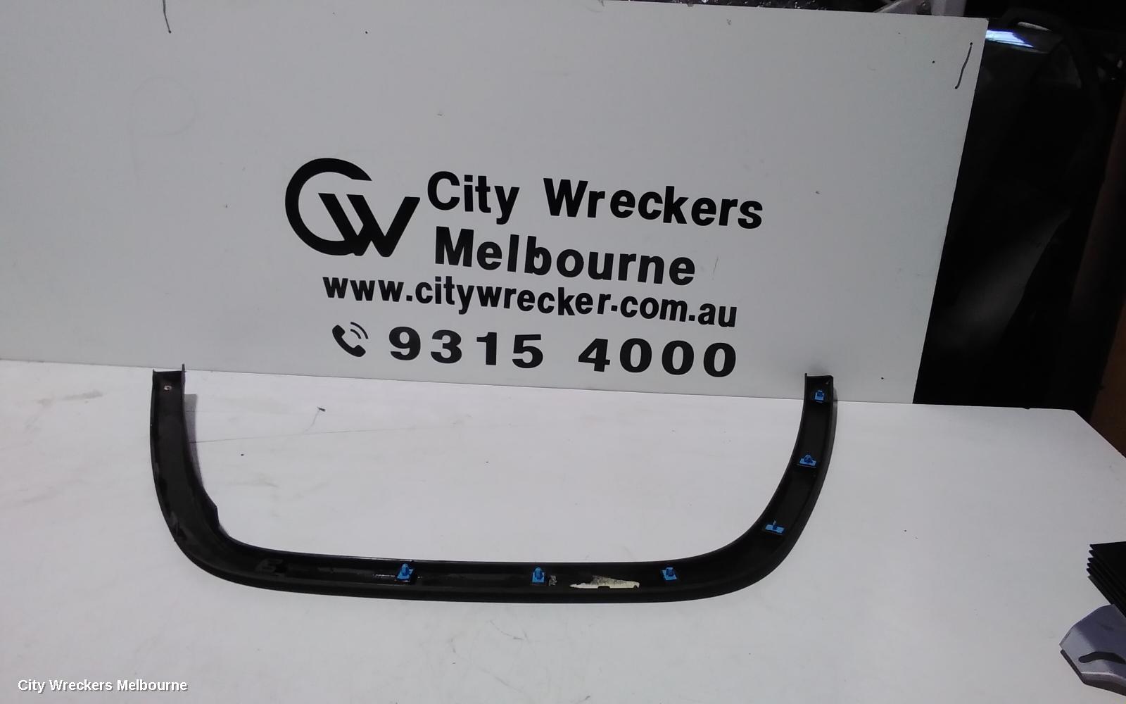 JEEP GRANDCHEROKEE WHEEL ARCH FLARE, WK, LH FRONT, 09/2016 ONWARDS