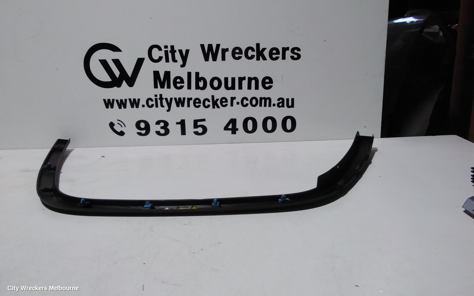 JEEP GRANDCHEROKEE WHEEL ARCH FLARE, WK, RH FRONT, 09/2016 ONWARDS