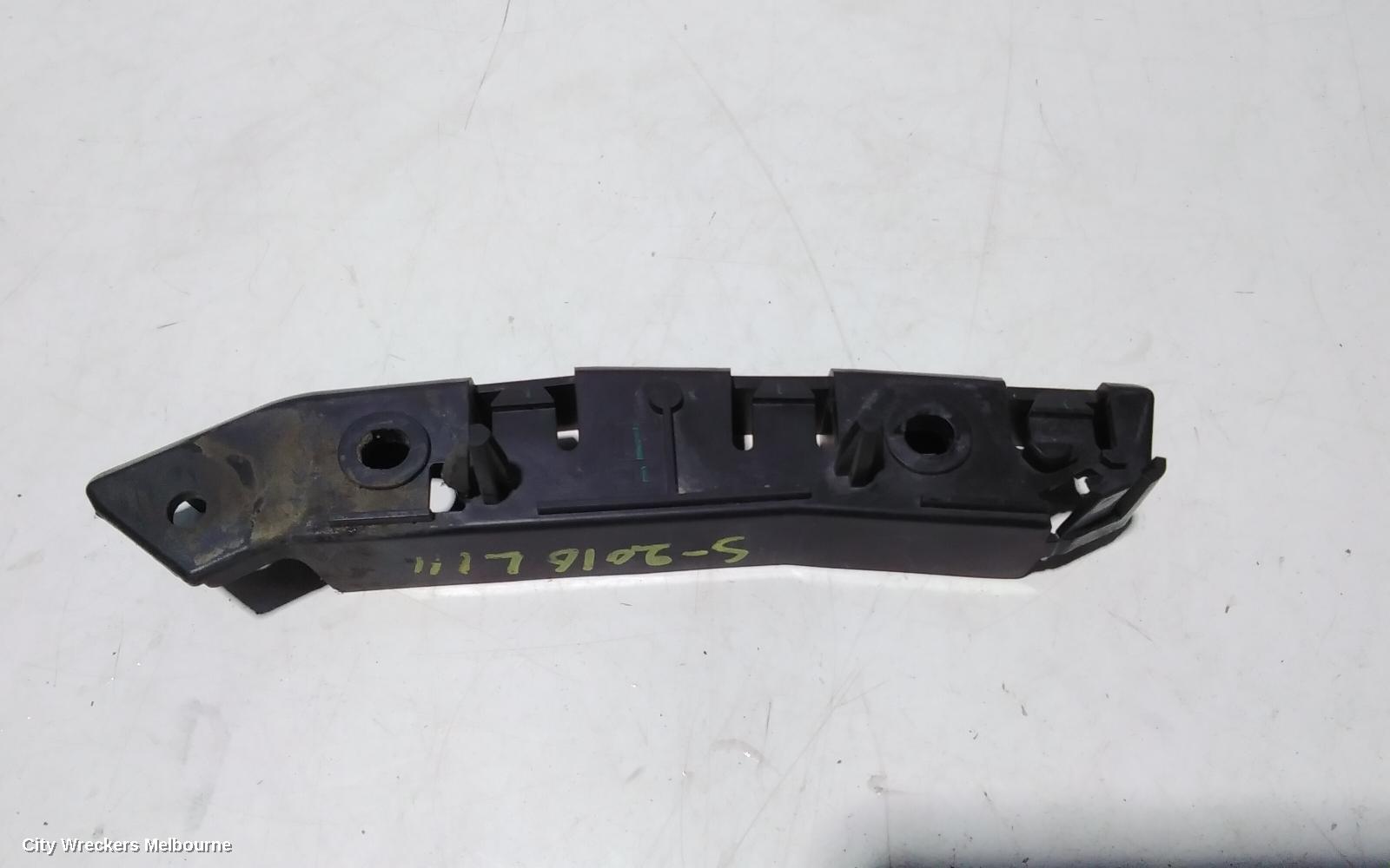 FORD FOCUS, LW 05/2011 - 08/2015, LHF BAR SLIDER: 91736