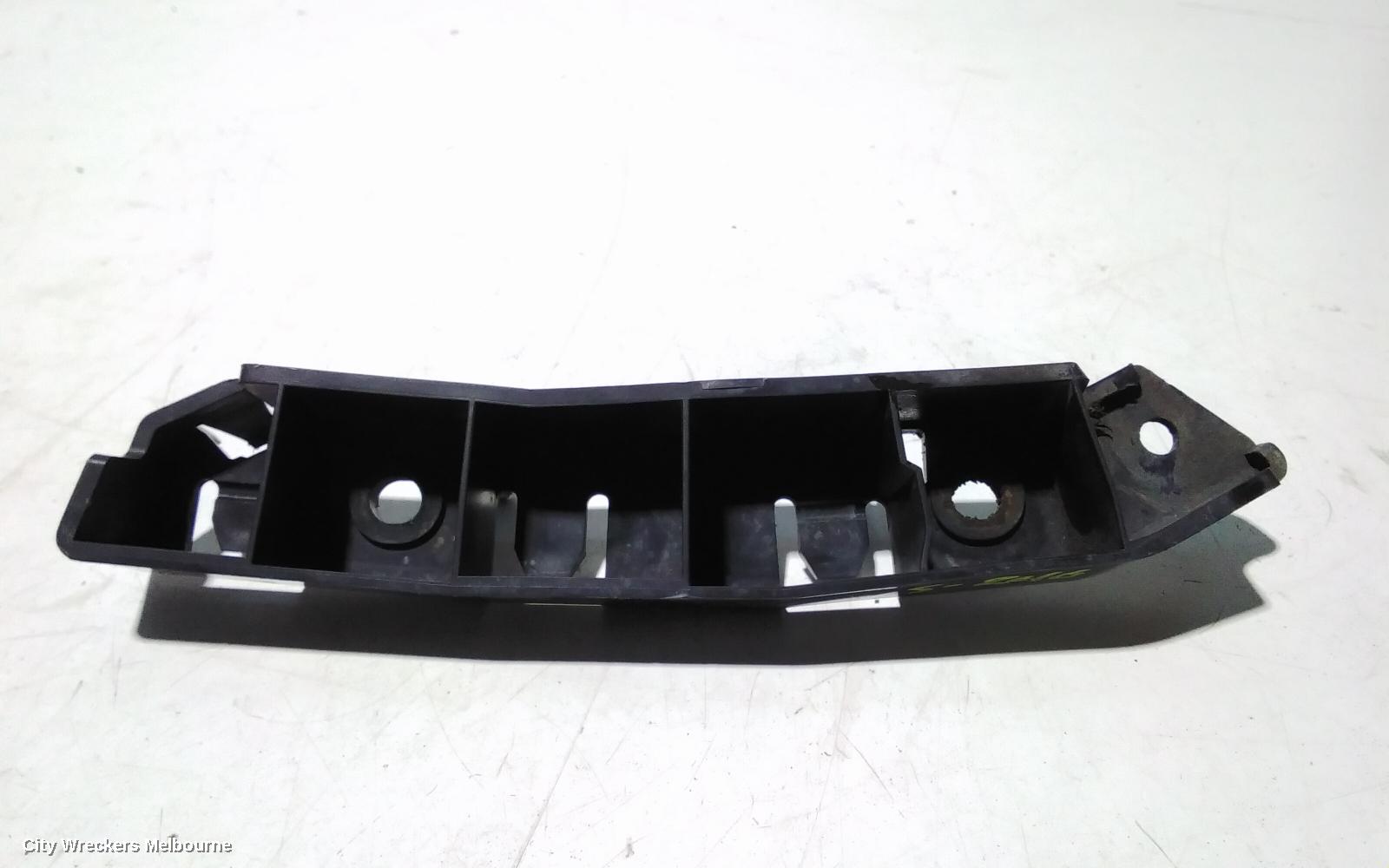 FORD FOCUS, LW 05/2011 - 08/2015, RHF BAR SLIDER: 91737