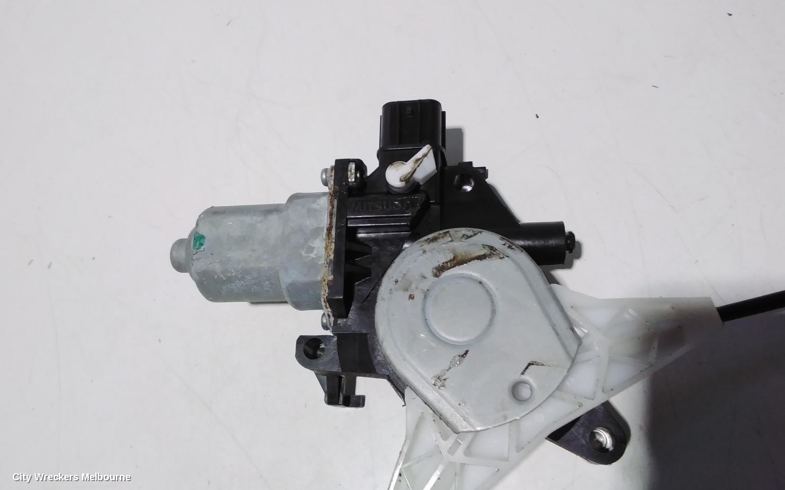 SUBARU OUTBACK RIGHT FRONT WINDOW REG/MOTOR, 6TH GEN, 08/2014 - 12/2020