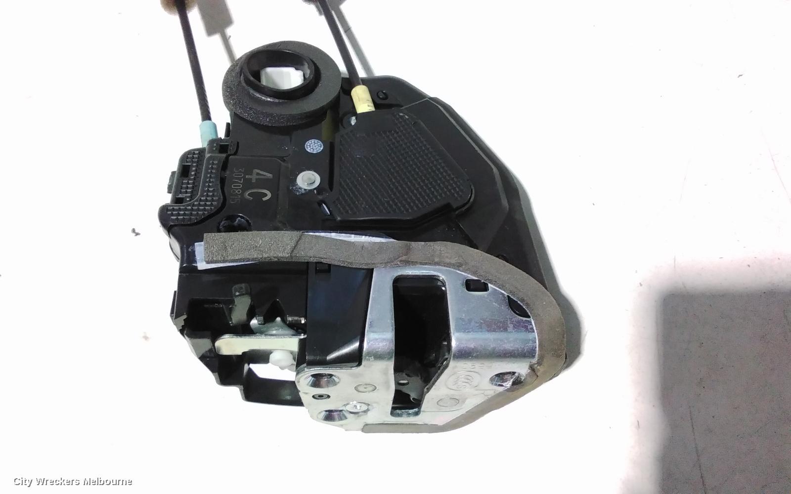 TOYOTA KLUGER DOOR/BOOT/GATE LOCK, RIGHT REAR DOOR LOCK, GSU40-GSU45, 07/2010 - 02/2014