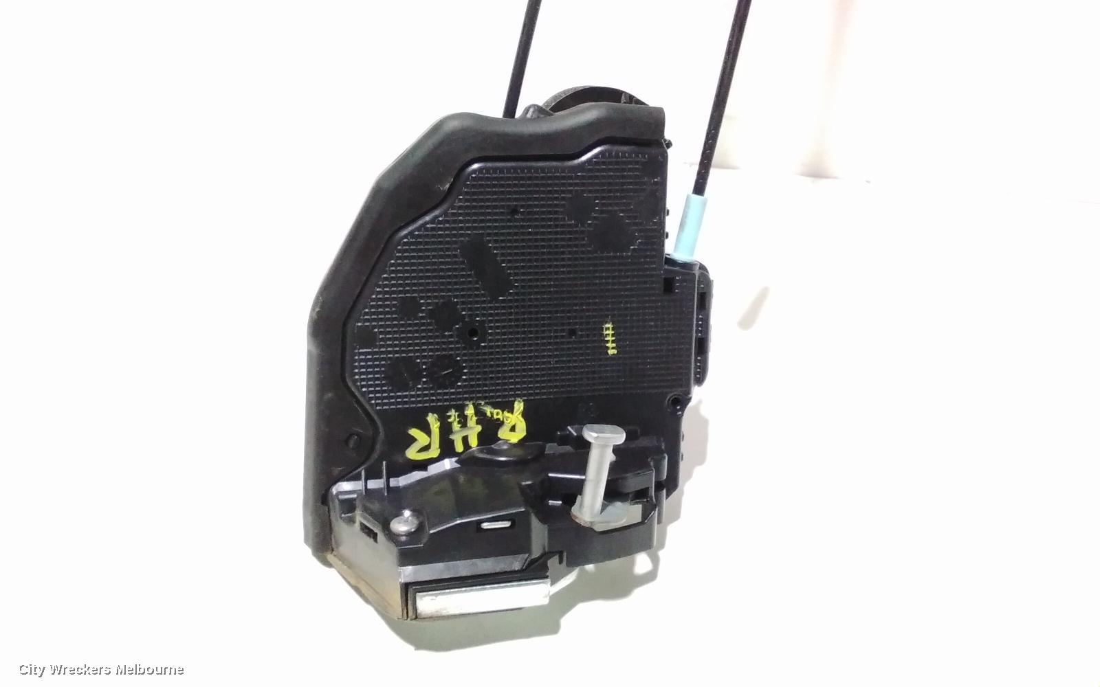 TOYOTA KLUGER DOOR/BOOT/GATE LOCK, RIGHT REAR DOOR LOCK, GSU40-GSU45, 07/2010 - 02/2014
