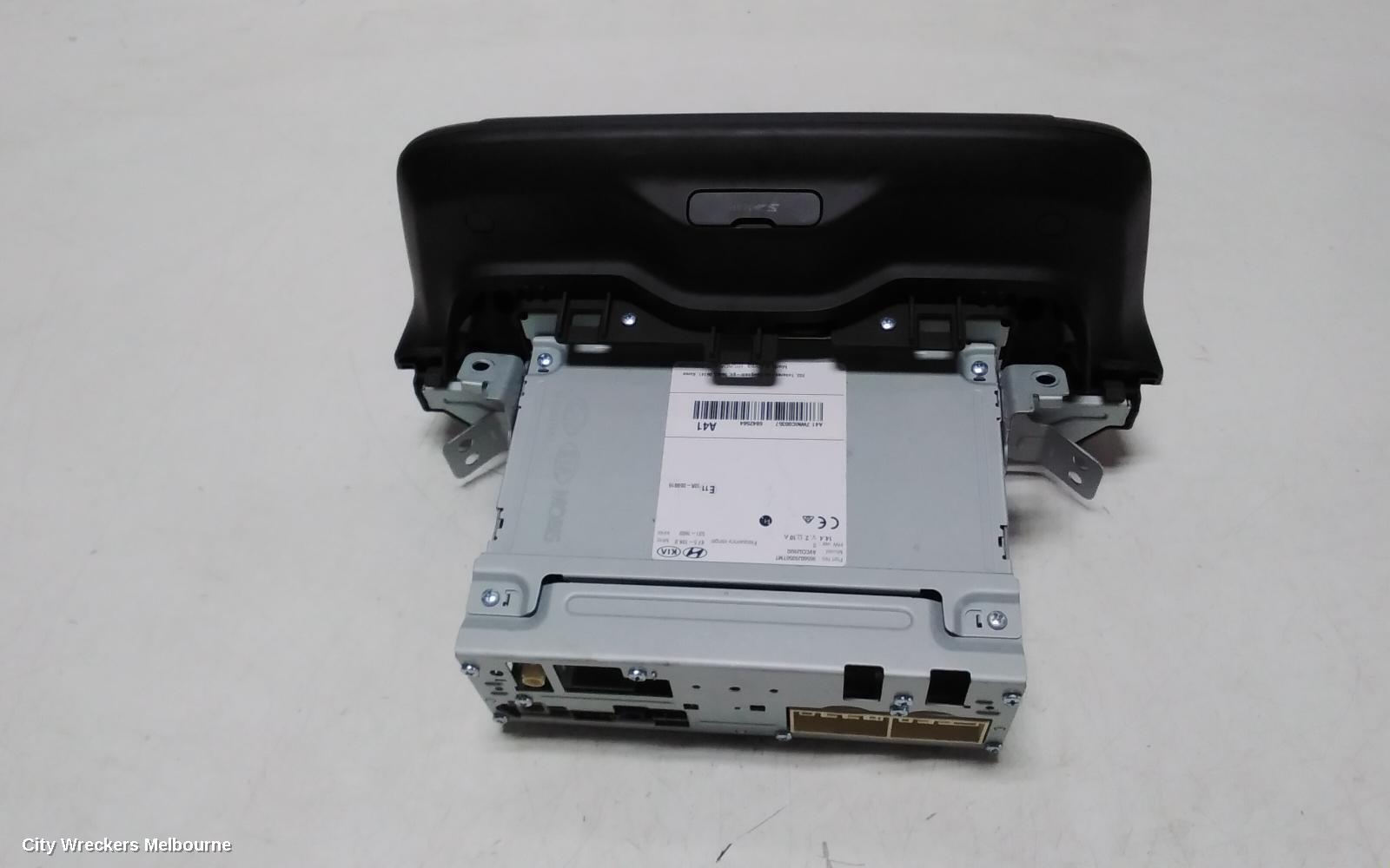 HYUNDAI KONA RADIO/CD/DVD/SAT/TV, DISPLAY UNIT, 8 IN, OS, 09/2017 ONWARDS