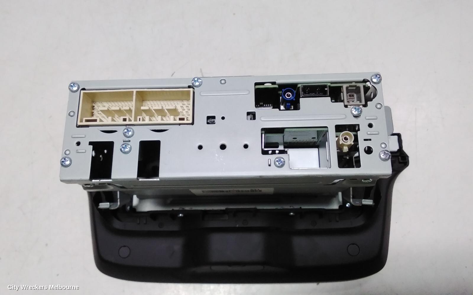 HYUNDAI KONA RADIO/CD/DVD/SAT/TV, DISPLAY UNIT, 8 IN, OS, 09/2017 ONWARDS