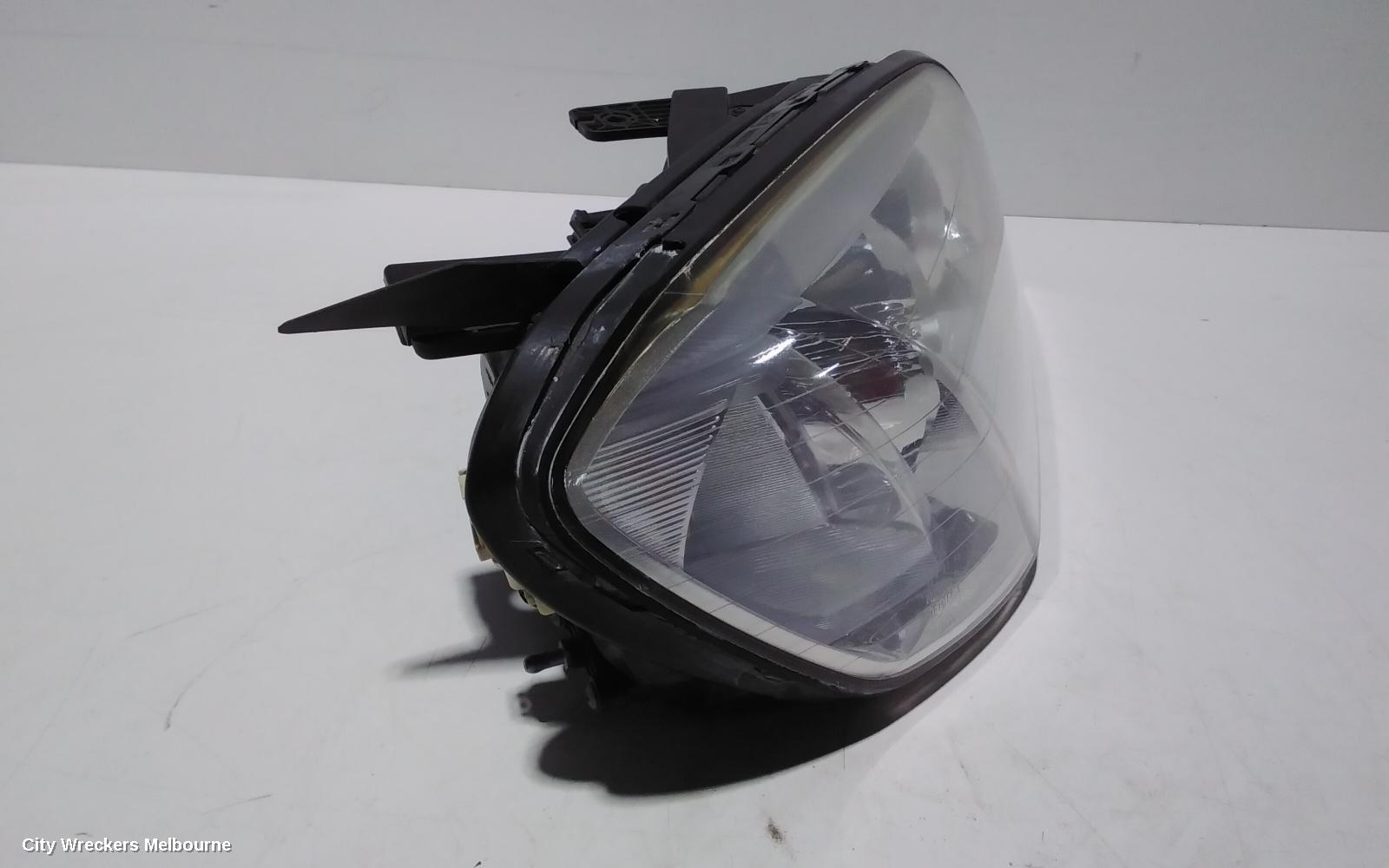 HOLDEN CAPTIVA RIGHT HEADLAMP, CG, CX/LX/SX/CAPTIVA 7 (4TH VIN = C), CHROME INNER TYPE, 09/2006 - 02/2011
