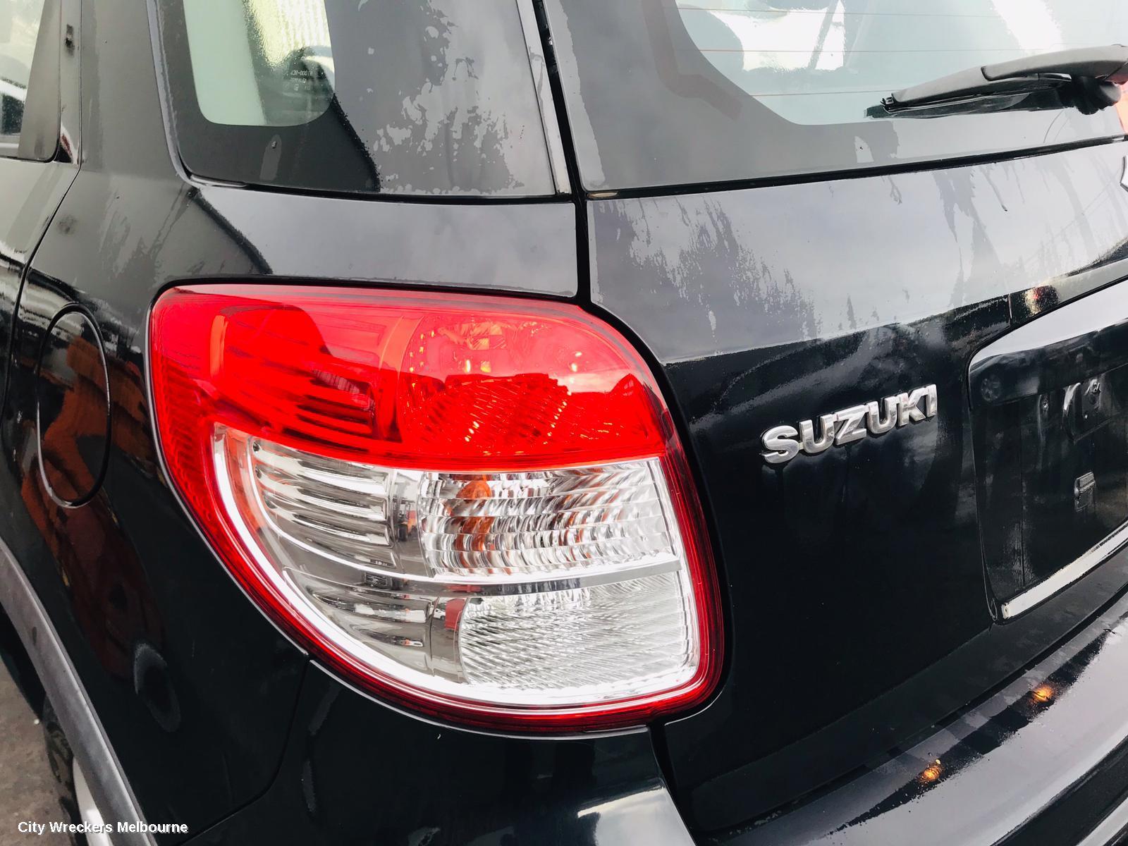 SUZUKI SX4 LEFT TAILLIGHT, HATCH, 02/2007 - 01/2014