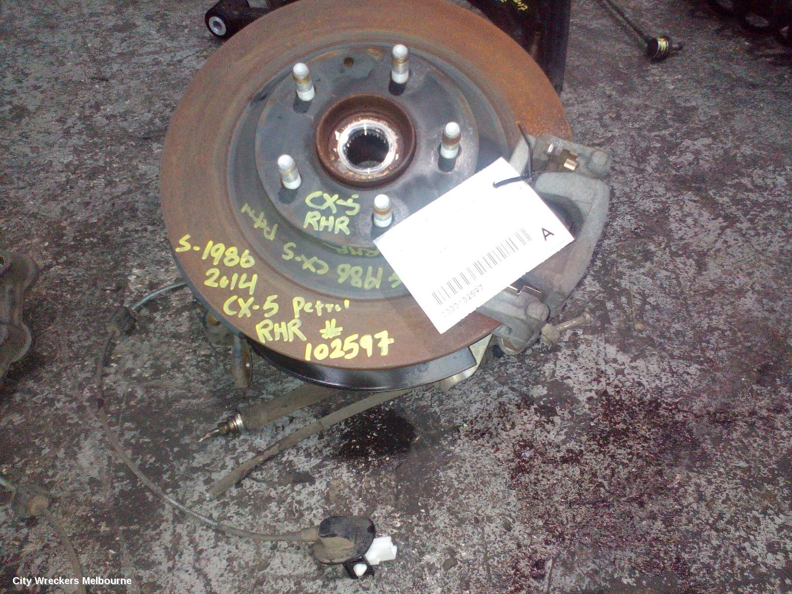 MAZDA CX5 RIGHT REAR HUB ASSEMBLY, KE-KF, 4WD, BOLT TYPE SHOCK MOUNT, 02/2012 ONWARDS