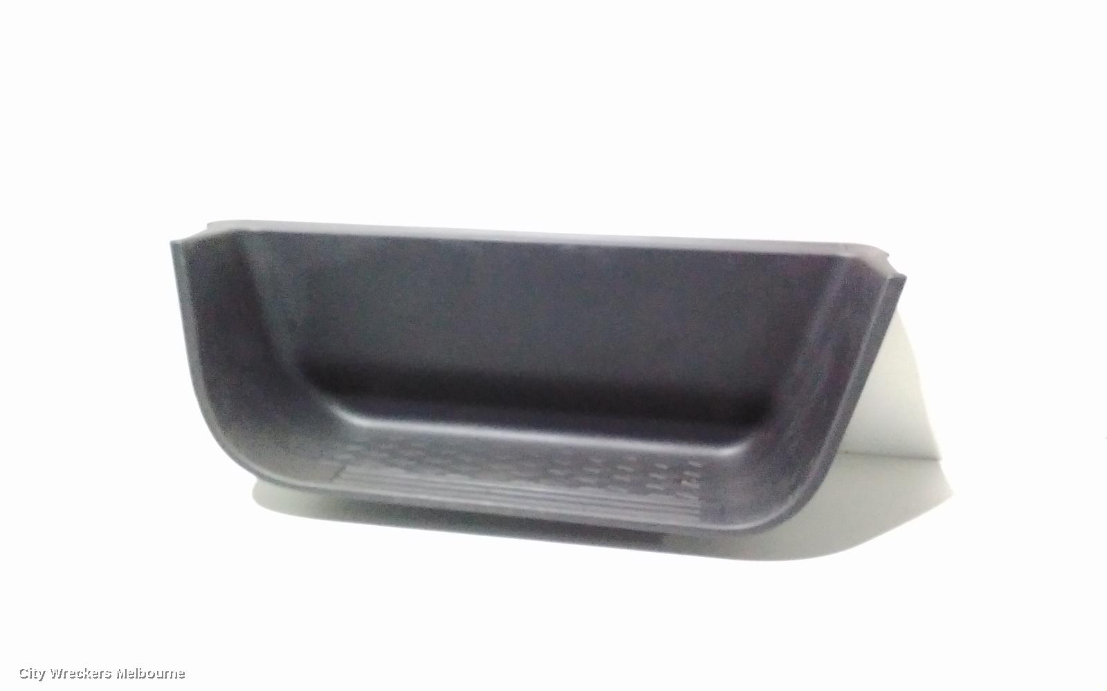 TOYOTA HIACE SIDE STEP/SKIRT, 300 SERIES, 02/2019 ONWARDS