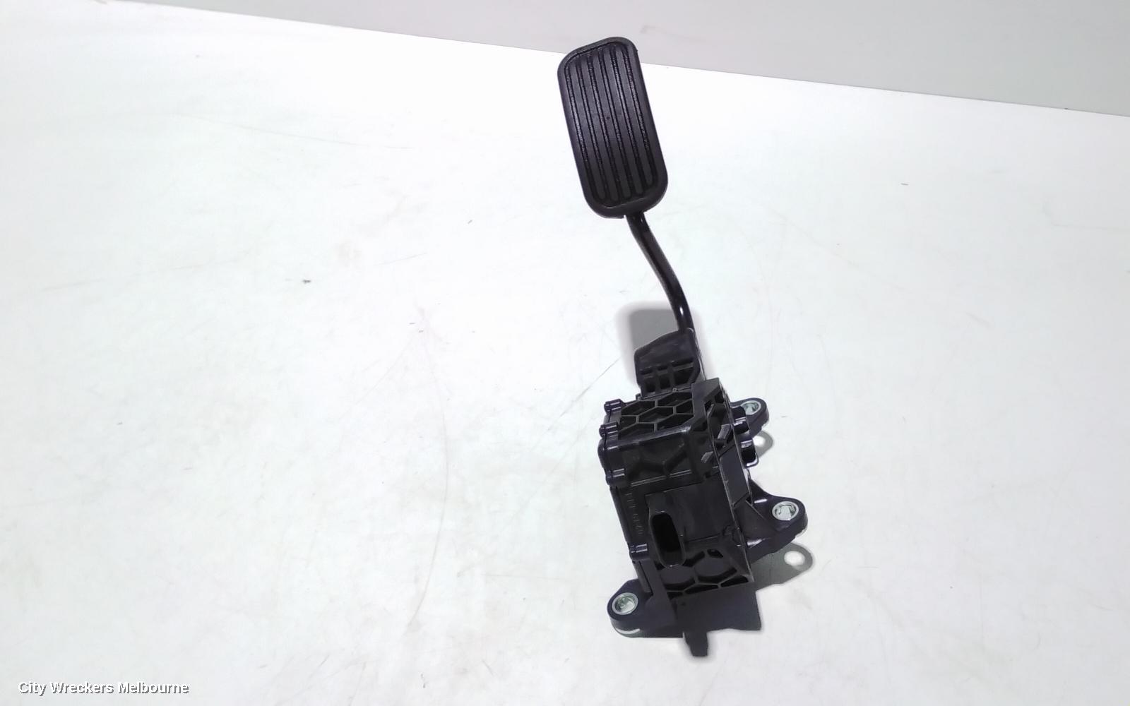 TOYOTA HIACE PEDAL ASSEMBLY, 300 SERIES, ACCELERATOR PEDAL, 02/2019 ONWARDS