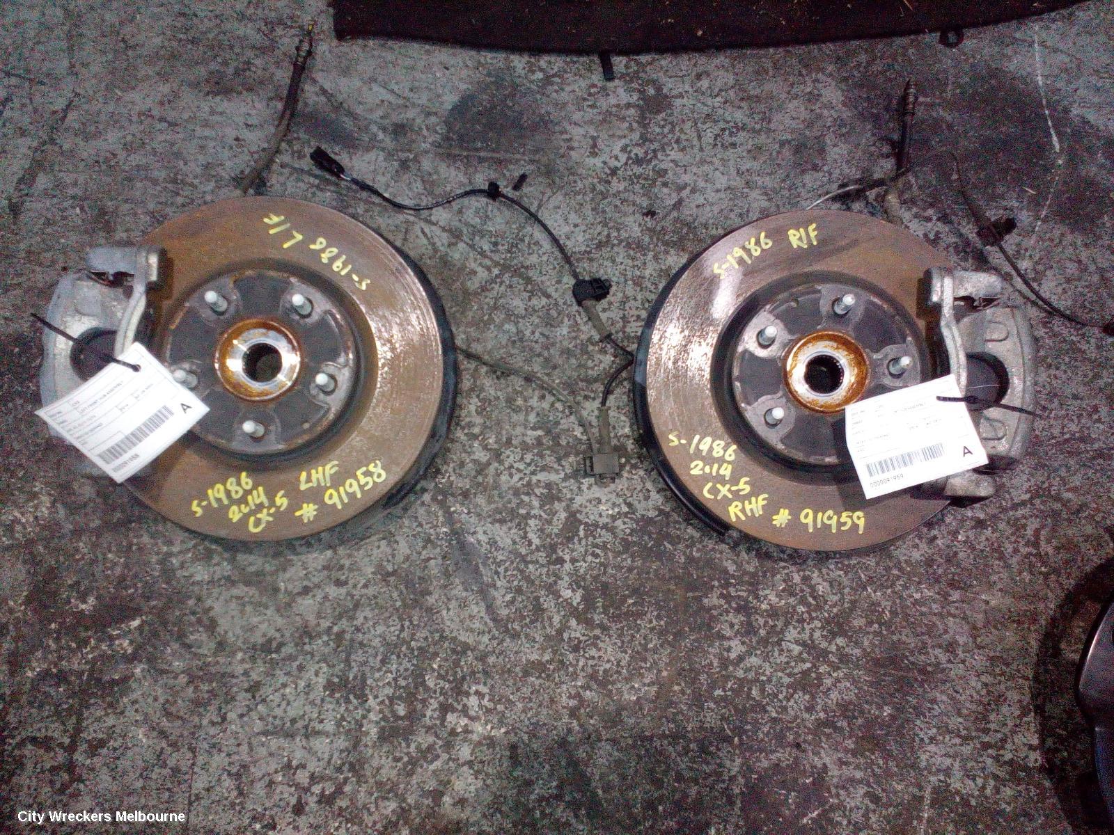 MAZDA CX5 RIGHT FRONT HUB ASSEMBLY, 4WD, KE, 02/2012 - 12/2016