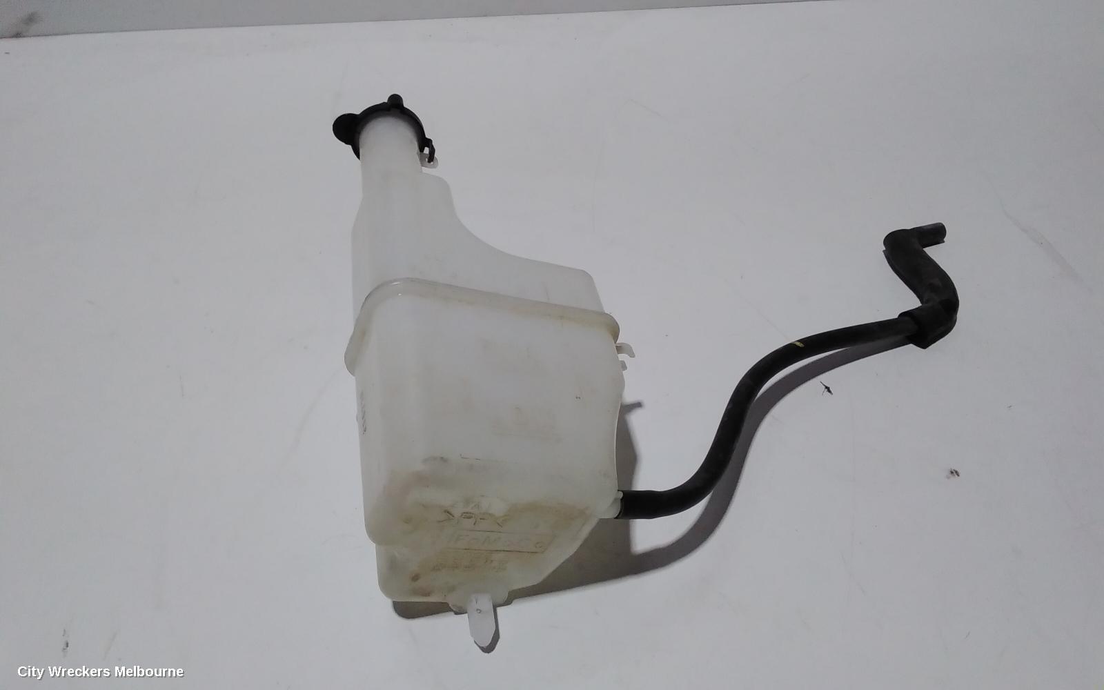 MAZDA 2 OVERFLOW BOTTLE, DE SERIES, 09/2007 - 09/2014