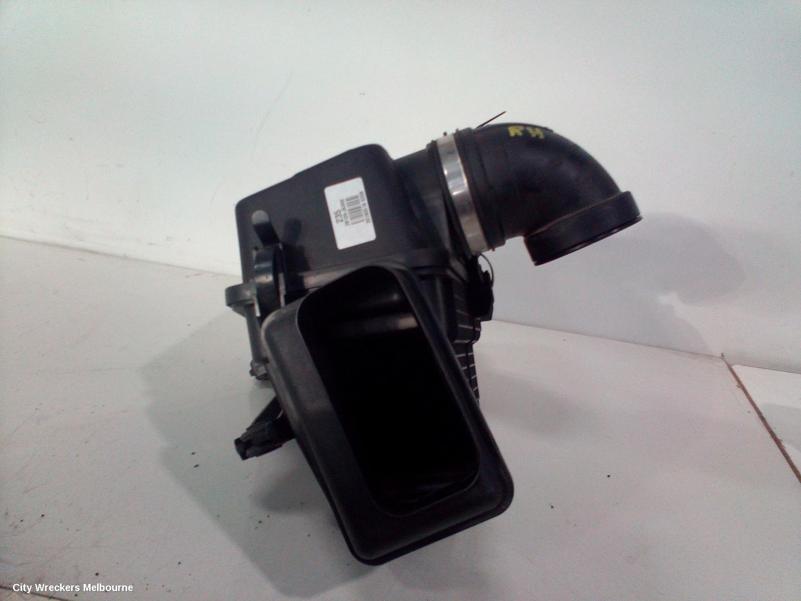 KIA STINGER AIR CLEANER/BOX, AIR CLEANER, CK, 3.3, PETROL, RH SIDE, 06/2017 ONWARDS