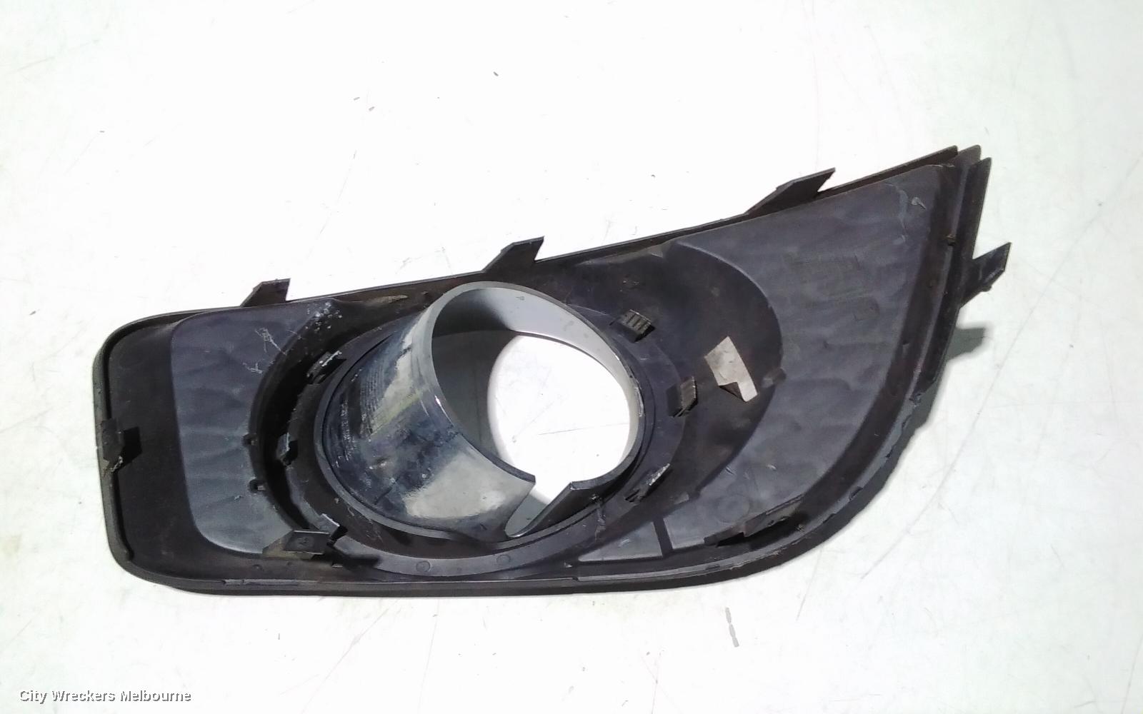 HOLDEN CRUZE LEFT INDICATOR/FOG/SIDE, BUMPER FOGLAMP, JG-JH, 03/2009 - 12/2014