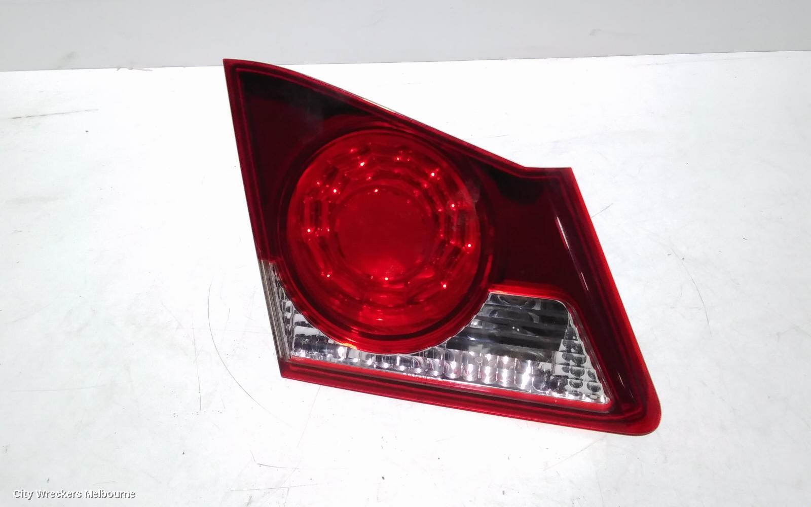 HONDA CIVIC REAR GARNISH, BOOTLID LAMP (LH SIDE), 8TH GEN, 02/2006 - 12/2008