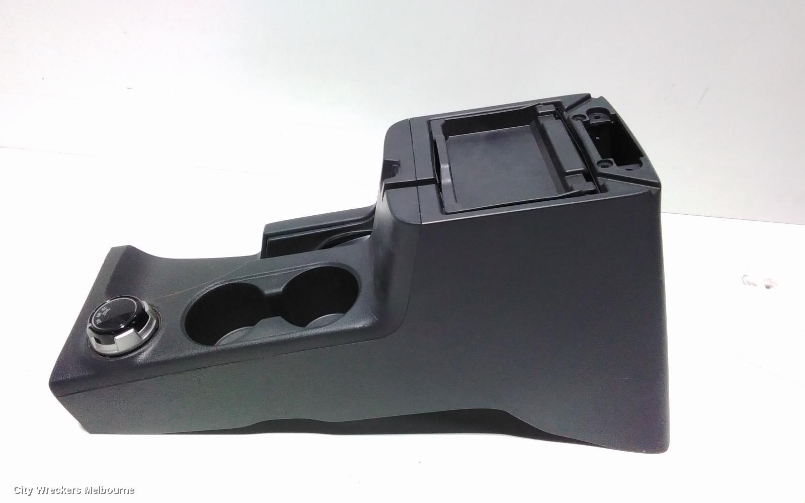 MITSUBISHI TRITON CONSOLE, CENTRE CONSOLE, AUTO T/M, 4WD, NON HILL DECENT ASSIST TYPE, BLACK, MQ-MR, 03/2015 - 10/2023