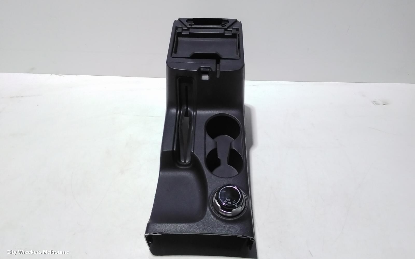 MITSUBISHI TRITON CONSOLE, CENTRE CONSOLE, AUTO T/M, 4WD, NON HILL DECENT ASSIST TYPE, BLACK, MQ-MR, 03/2015 - 10/2023