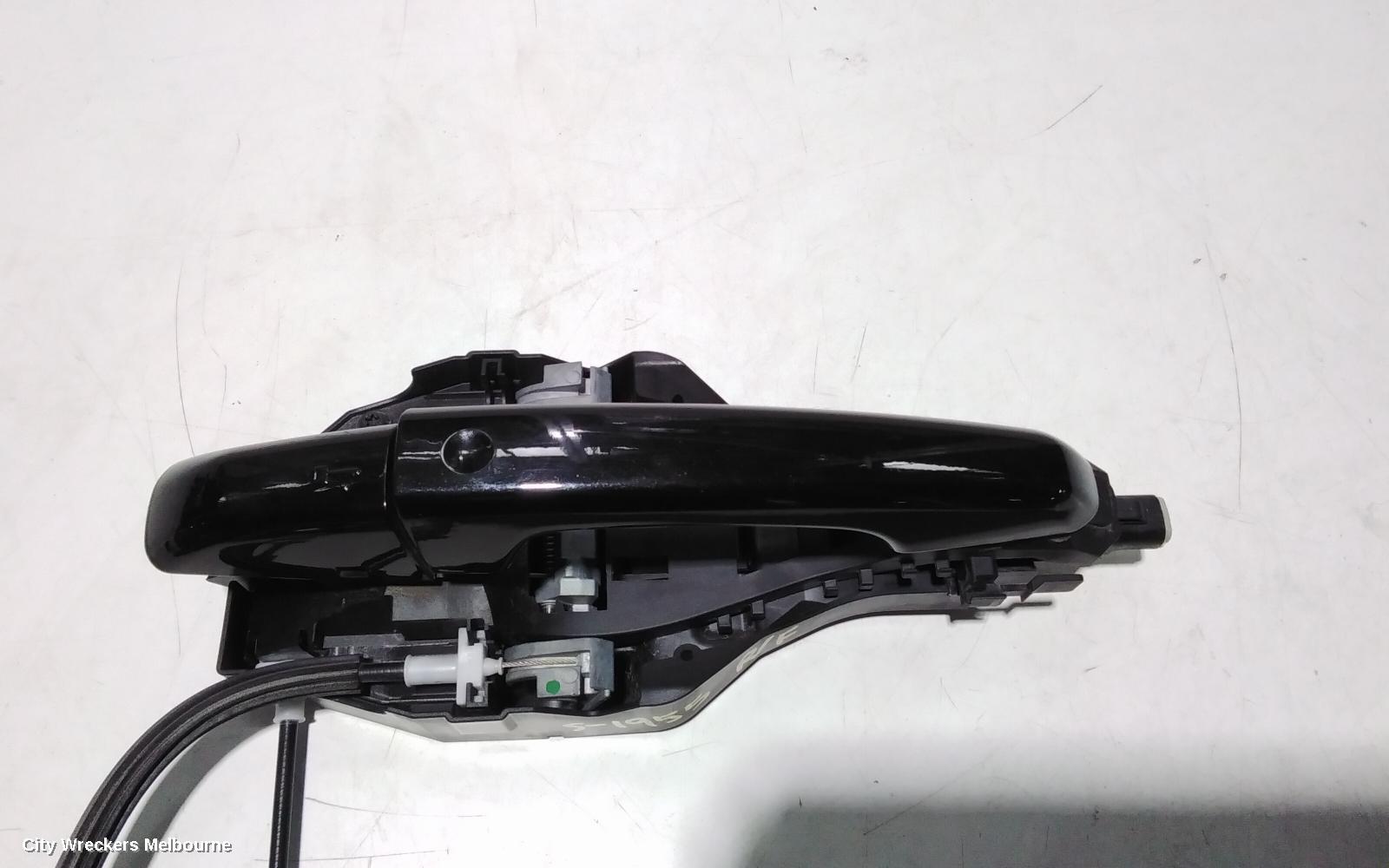 LAND ROVER DISCOVERY SPORT DOOR HANDLE, RH FRONT, OUTER, COLOUR CODED, NON CHROME INSERT TYPE, L550, 01/2015 - 06/2019