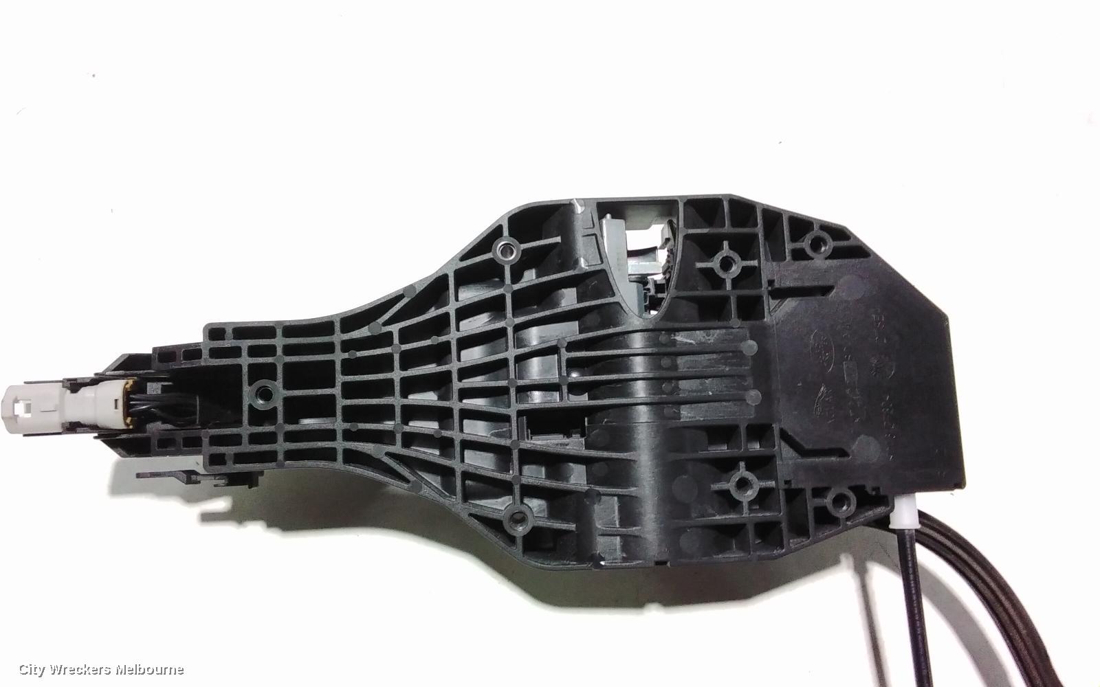 LAND ROVER DISCOVERY SPORT DOOR HANDLE, RH FRONT, OUTER, COLOUR CODED, NON CHROME INSERT TYPE, L550, 01/2015 - 06/2019