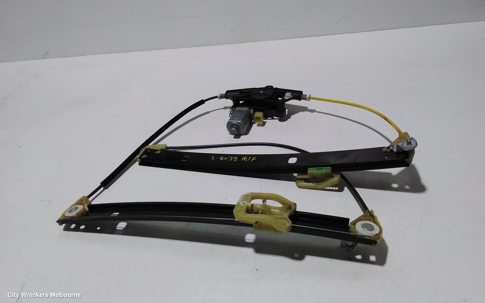 AUDI A4 RIGHT FRONT WINDOW REG/MOTOR, B9 8W, 10/2015 - 01/2025