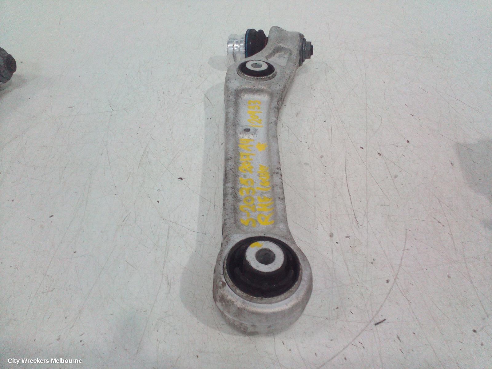 AUDI A4 RIGHT FRONT LOWER CONTROL ARM, FRONT, STRAIGHT TYPE, B9 8W, 10/2015 ONWARDS