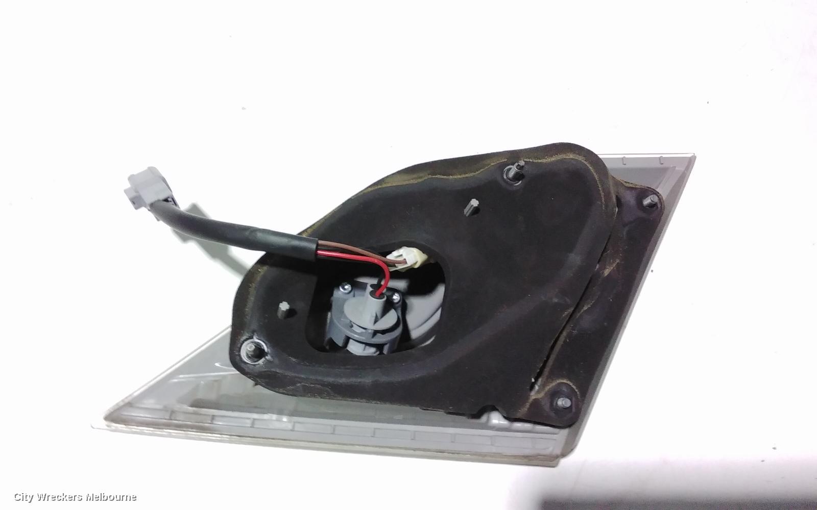 TOYOTA AURION REAR GARNISH, BOOTLID LAMP (LH SIDE), SPORTIVO/TOURING/WHITE, GSV40R, 09/2009 - 03/2012
