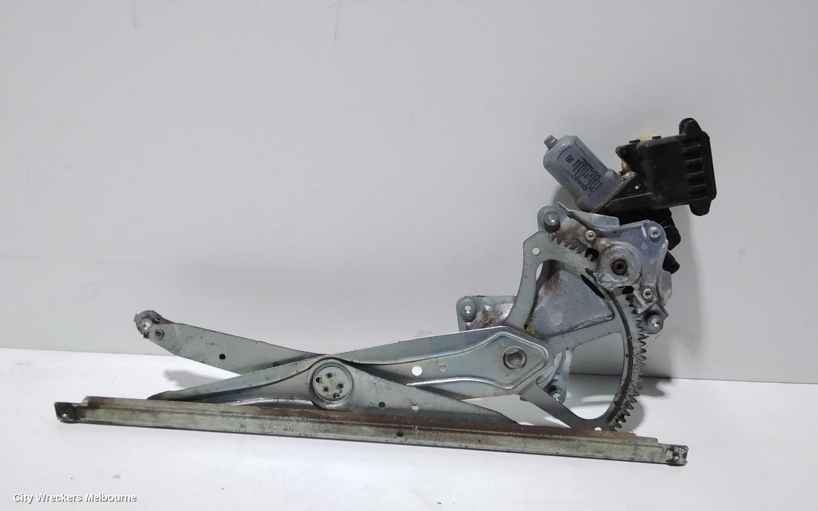 TOYOTA AURION RIGHT FRONT WINDOW REG/MOTOR, POWER, GSV40R, 10/2006 - 03/2012