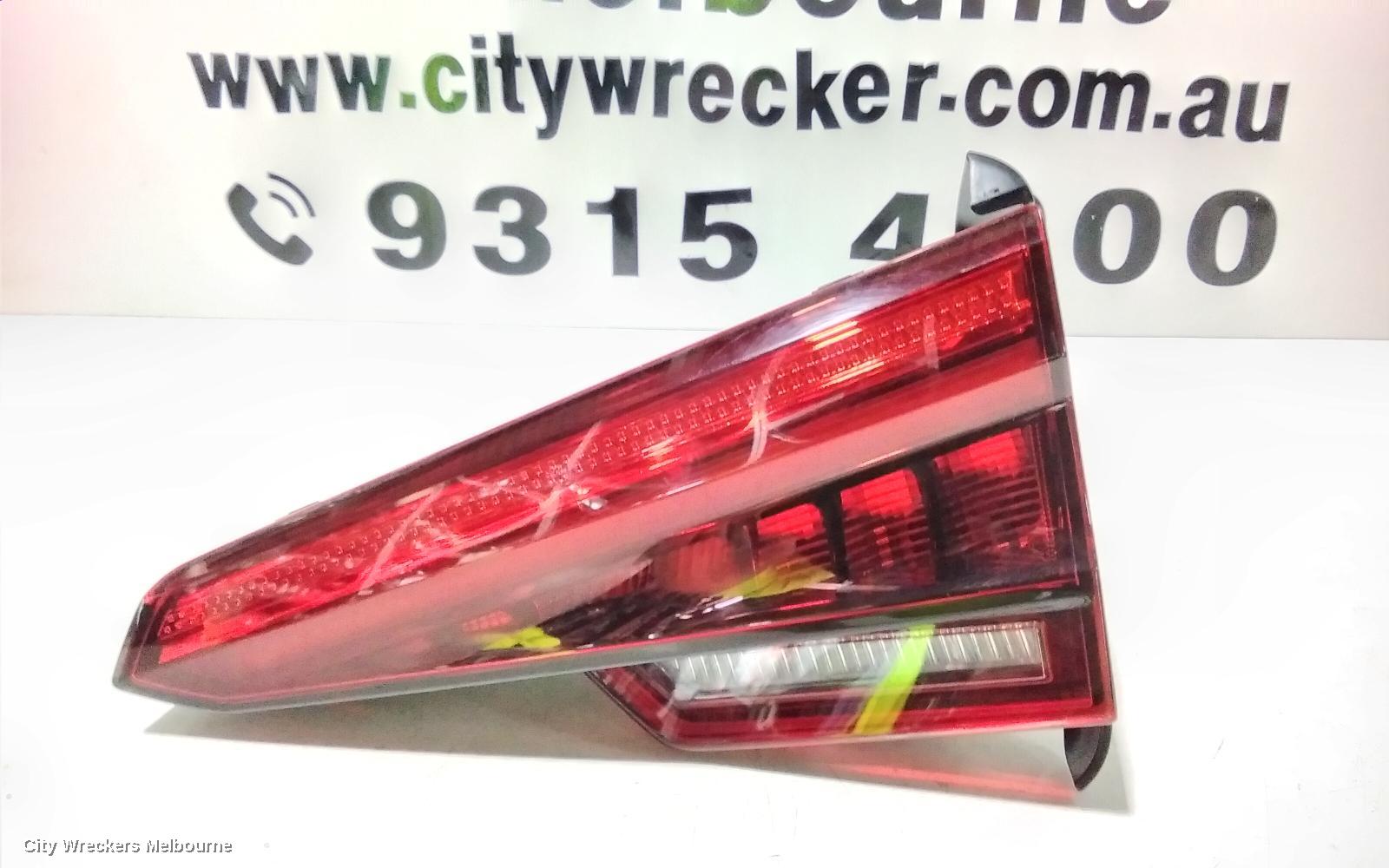 AUDI A4 REAR GARNISH, BOOTLID LAMP (RH SIDE), SEDAN, B9 8W, 10/2015 - 11/2020