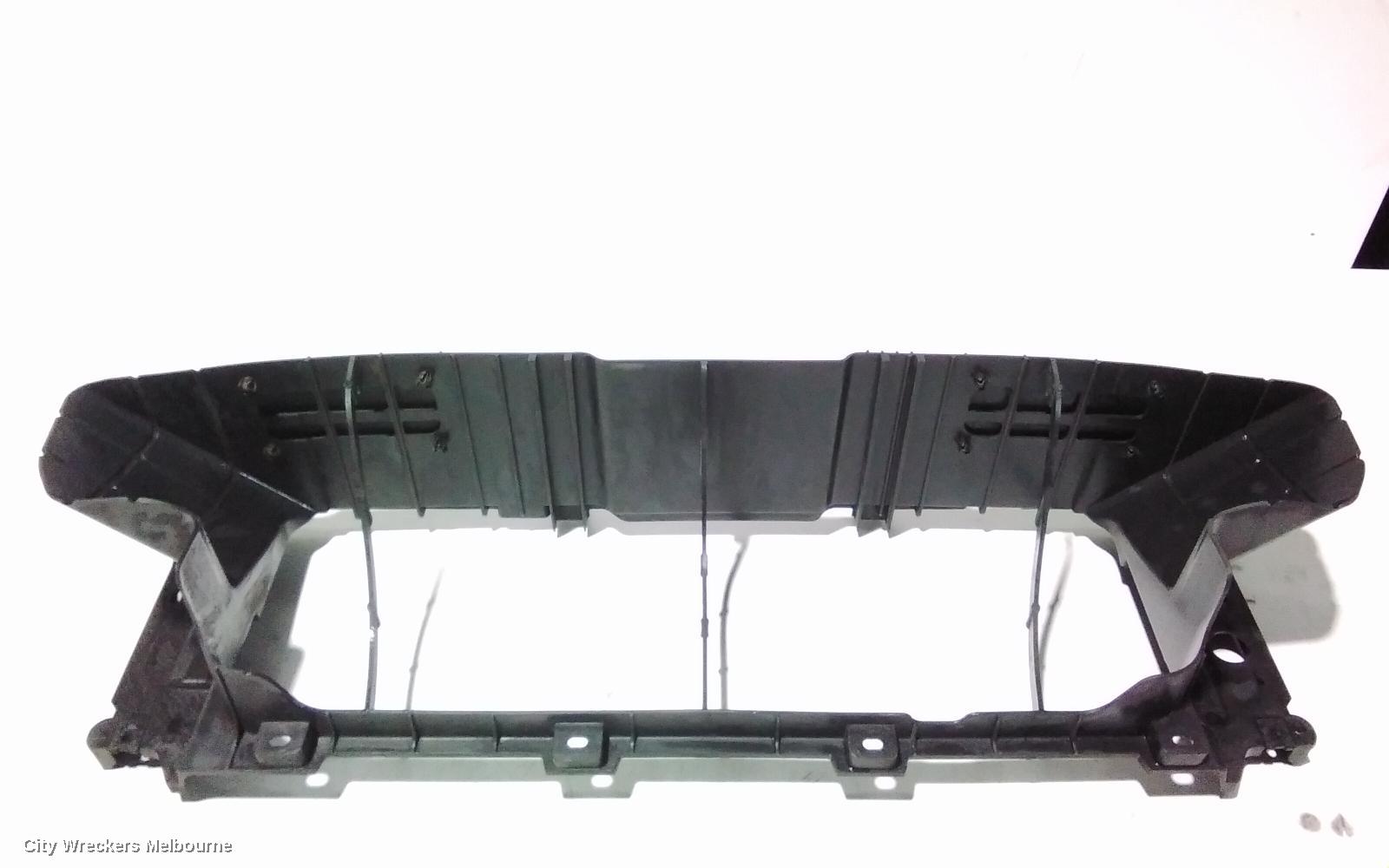 HYUNDAI GENESIS, DH, 11/2014 - 01/2018, AIR GUIDE: 92138