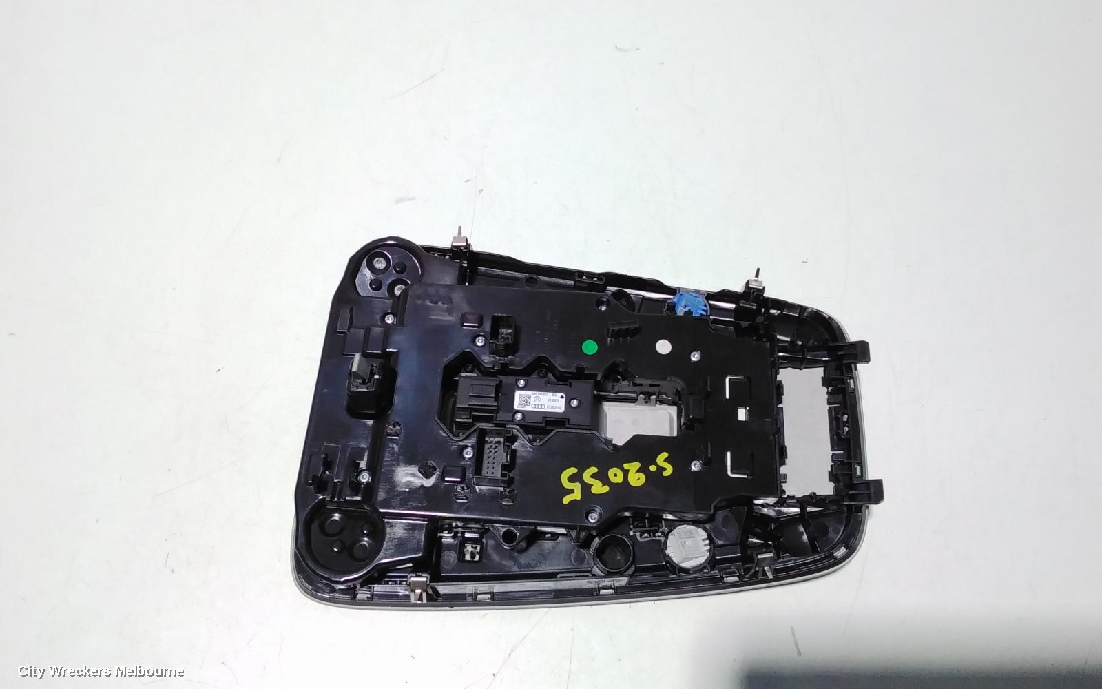 AUDI A4 COURTESY LIGHT, FRONT (CENTRE), NON SUNROOF CONTROLS TYPE, GREY, B9 8W, 10/2015 ONWARDS