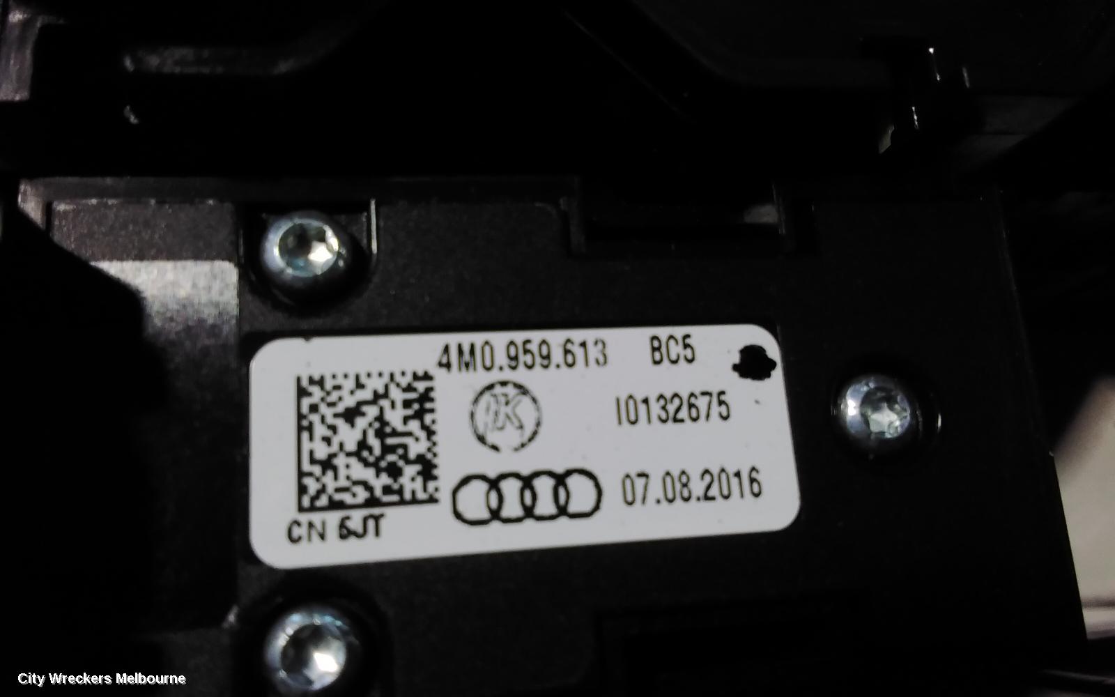 AUDI A4 COURTESY LIGHT, FRONT (CENTRE), NON SUNROOF CONTROLS TYPE, GREY, B9 8W, 10/2015 ONWARDS