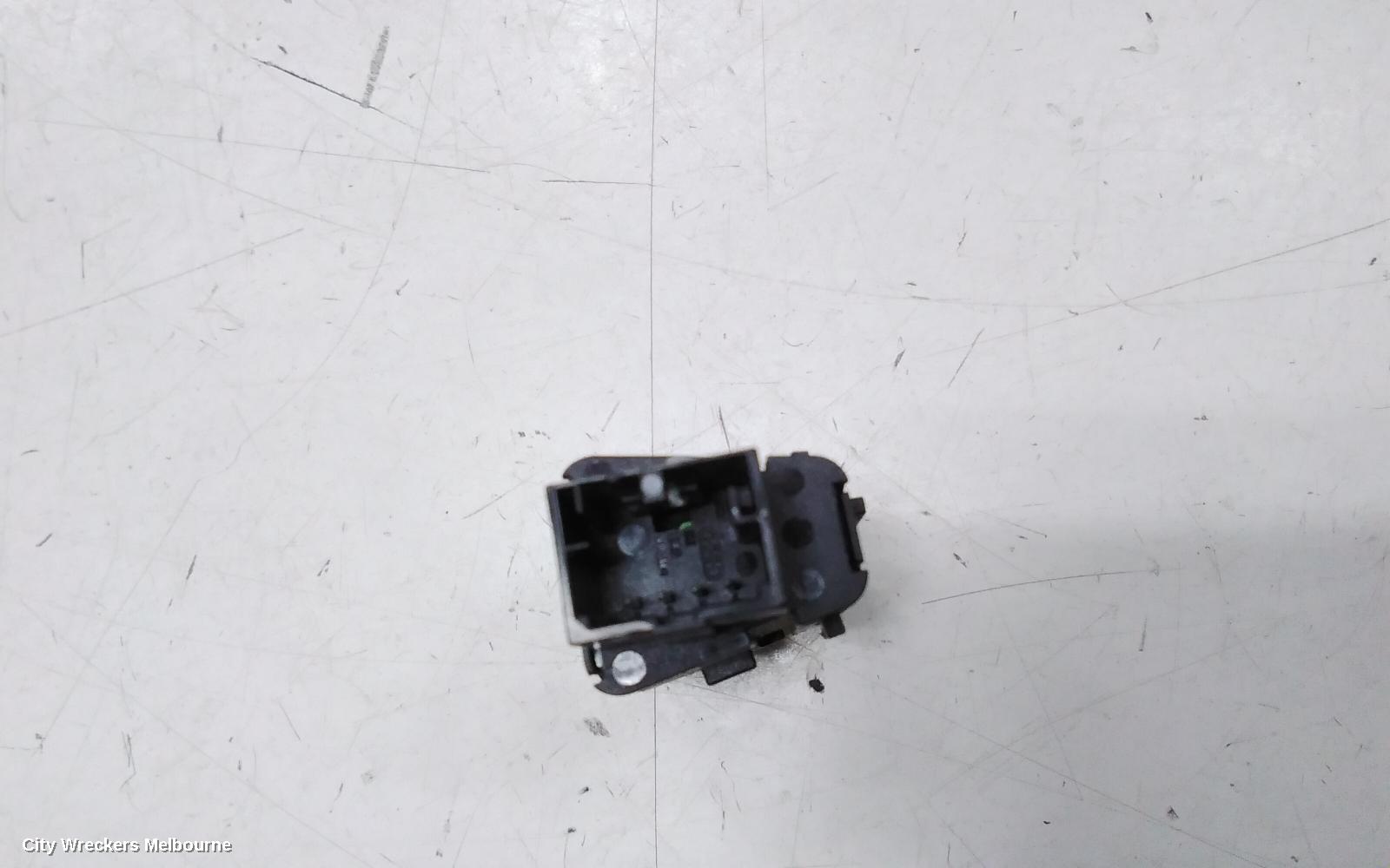 AUDI A4 HEATER/AC CONTROLS, CLIMATE CONTROL, W/ SEAT WARMER TYPE, B9 8W, 10/2015 ONWARDS