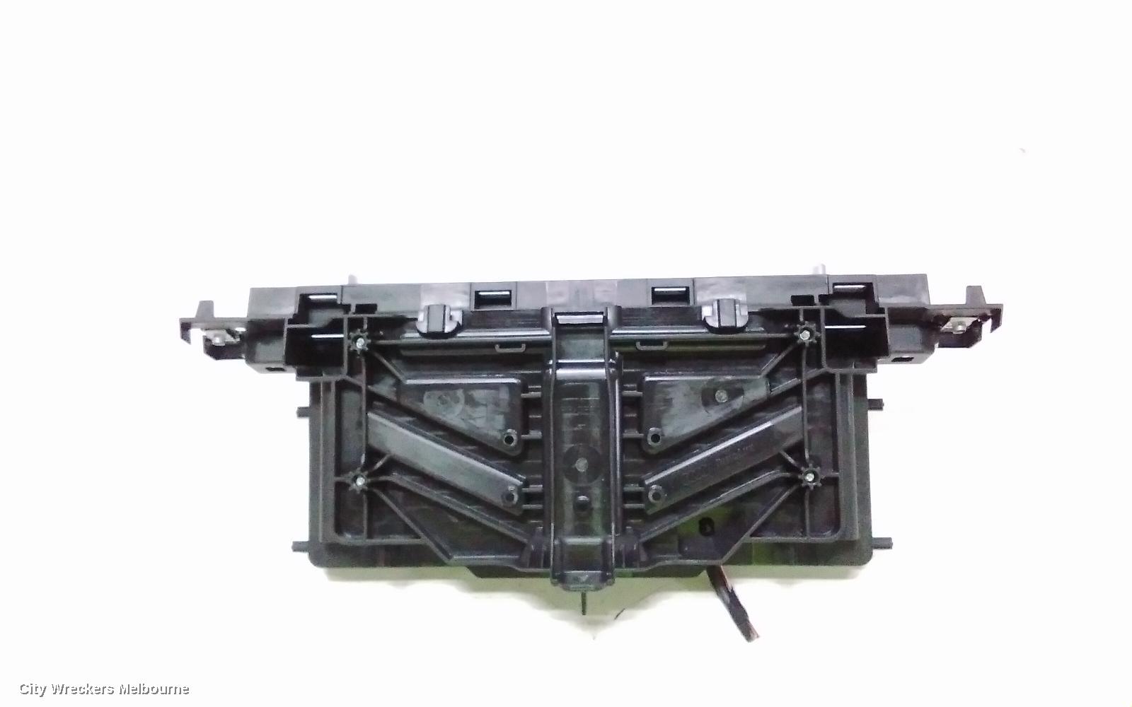 AUDI A4 RADIO/CD/DVD/SAT/TV, HEADUNIT, MULTIMEDIA 2X SD, W/ SIM TYPE, B8 8K, 05/2016 - 01/2017