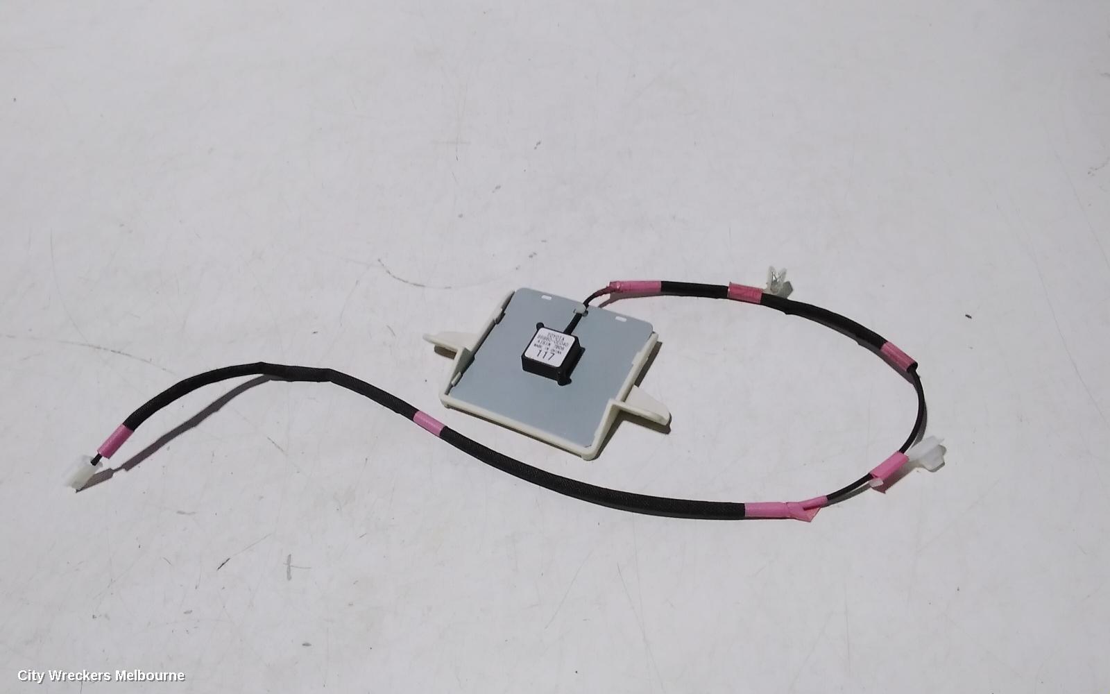 TOYOTA KLUGER RADIO/CD/DVD/SAT/TV, SAT NAV HEAD UNIT, GSU50/GSU55, 03/2014 - 02/2021