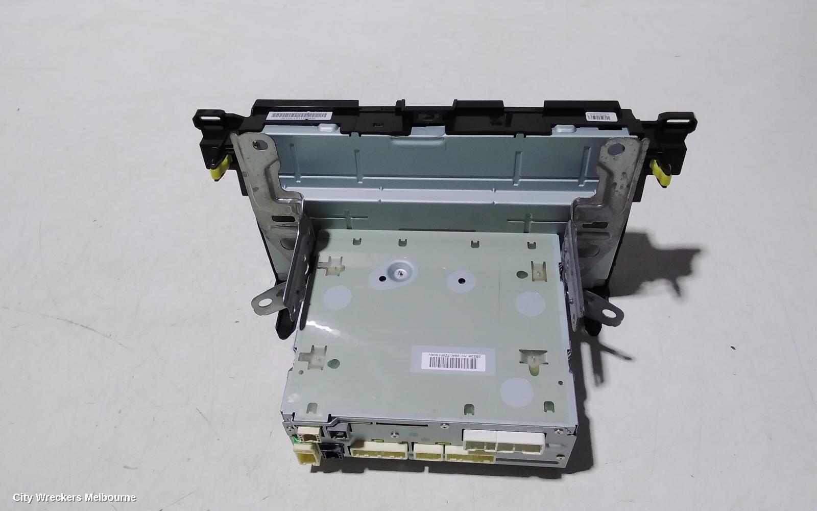 TOYOTA KLUGER RADIO/CD/DVD/SAT/TV, SAT NAV HEAD UNIT, GSU50/GSU55, 03/2014 - 02/2021
