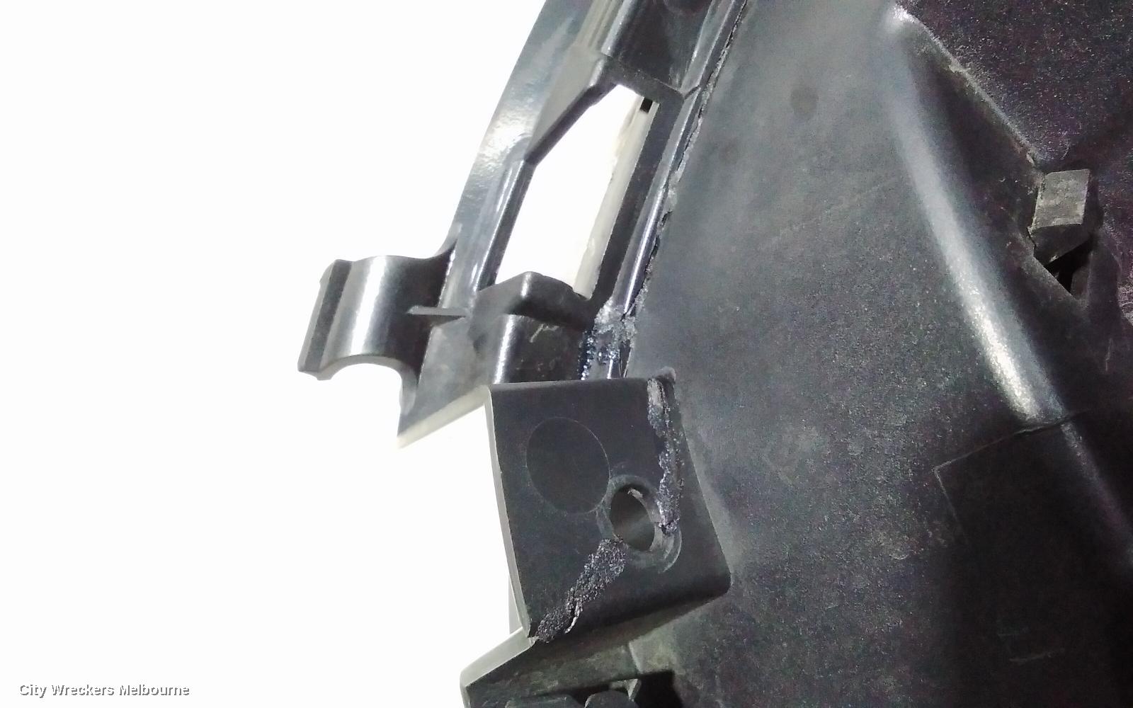 MAZDA CX7 RIGHT INDICATOR/FOG/SIDE, BUMPER FLASHER, ER, 10/2009 - 02/2012