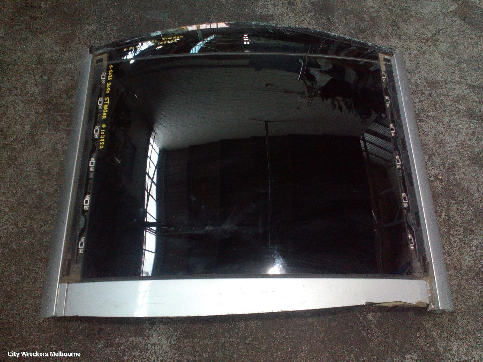 KIA STINGER ROOF GLASS/SUNROOF/T, CK, 06/2017 - 04/2023