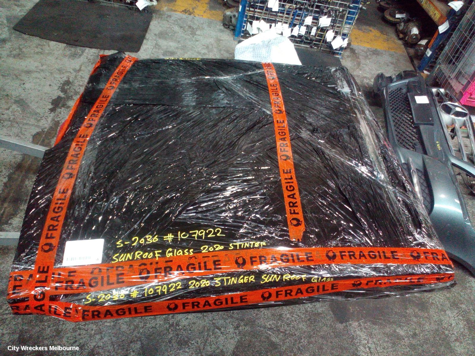 KIA STINGER ROOF GLASS/SUNROOF/T, CK, 06/2017 - 04/2023