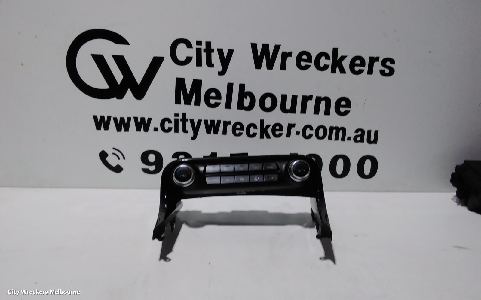 KIA STINGER HEATER/AC CONTROLS, DUAL ZONE CLIMATE CONTROL, W/ SYNC BUTTON, CK, 06/2017 ONWARDS
