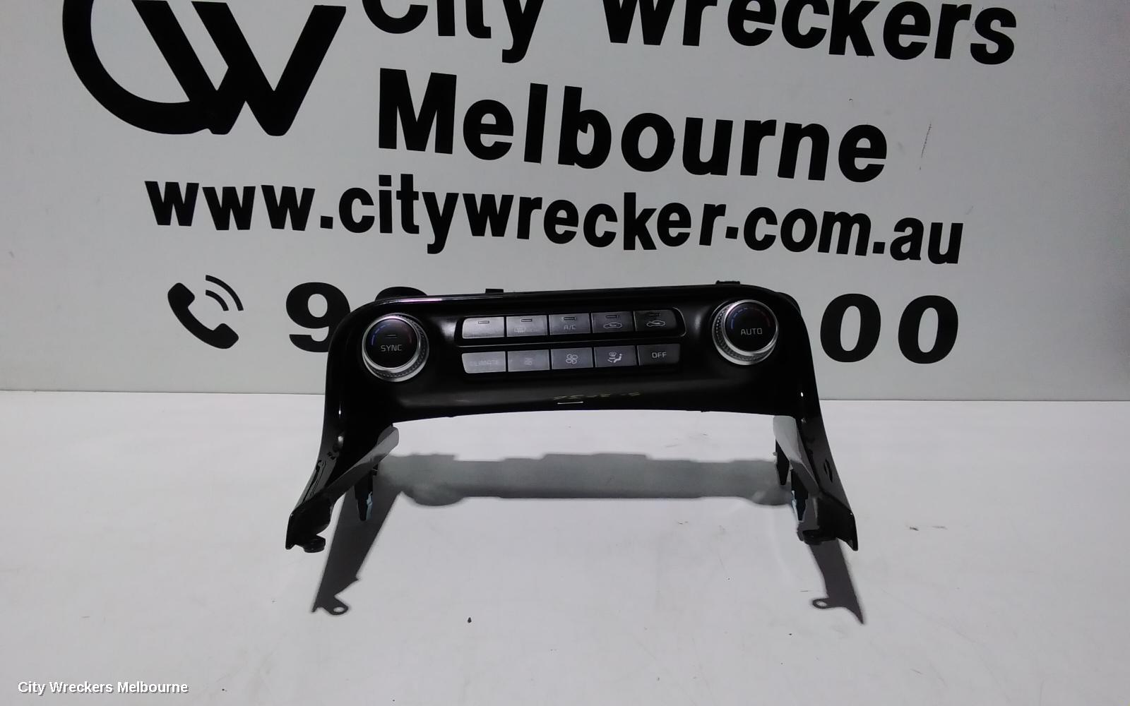 KIA STINGER HEATER/AC CONTROLS, DUAL ZONE CLIMATE CONTROL, W/ SYNC BUTTON, CK, 06/2017 ONWARDS