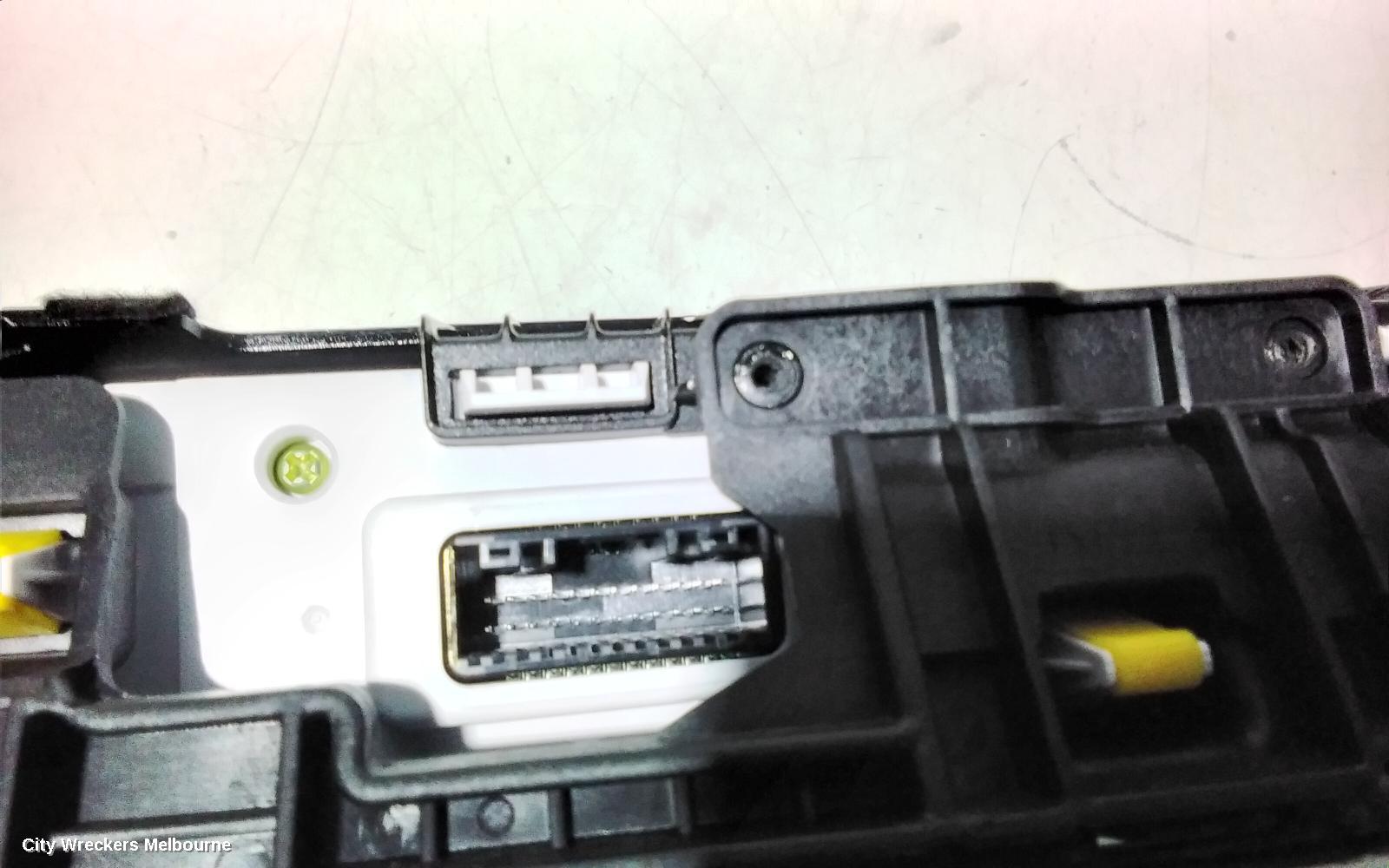KIA STINGER HEATER/AC CONTROLS, DUAL ZONE CLIMATE CONTROL, W/ SYNC BUTTON, CK, 06/2017 ONWARDS