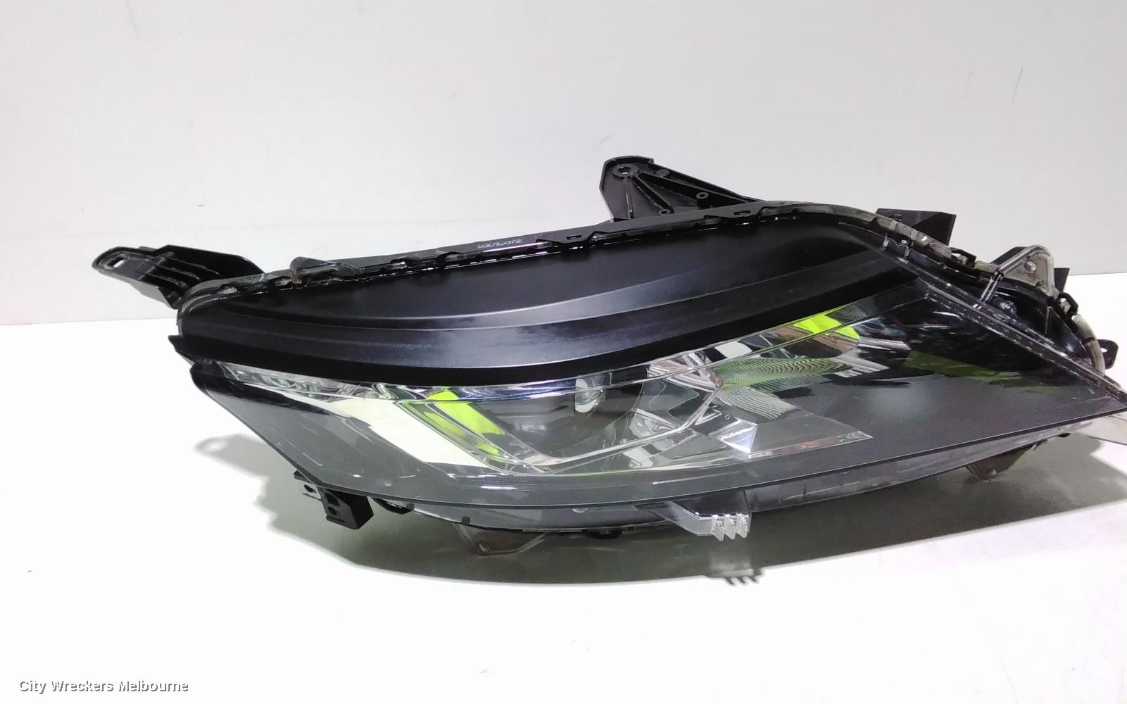 MITSUBISHI TRITON RIGHT HEADLAMP, MR, HALOGEN TYPE, 11/2018 ONWARDS