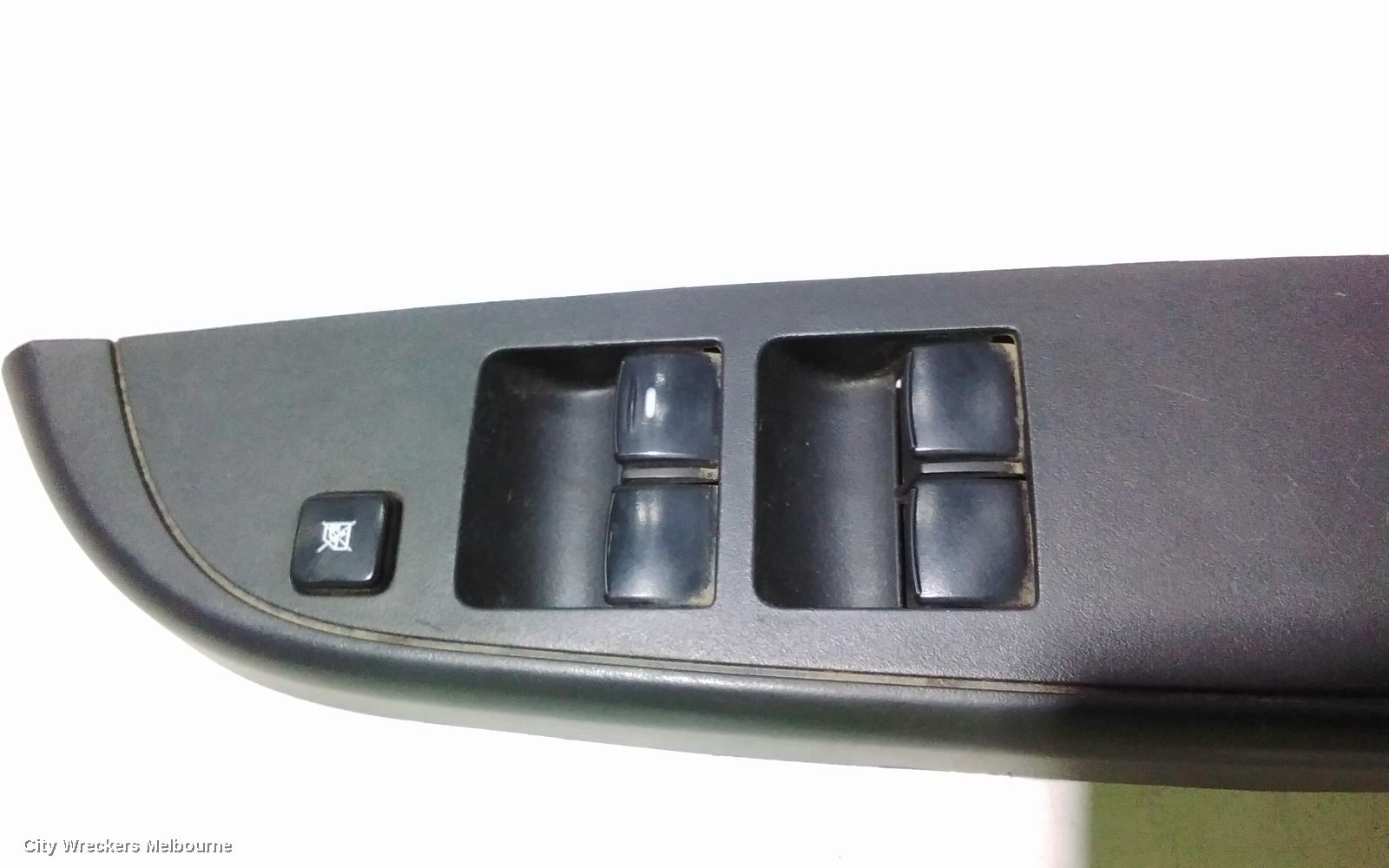 MITSUBISHI TRITON PWR DR WIND SWITCH, RH FRONT (MASTER SWITCH), 4 DOOR SWITCH TYPE, MQ-MR, 04/2015 ONWARDS