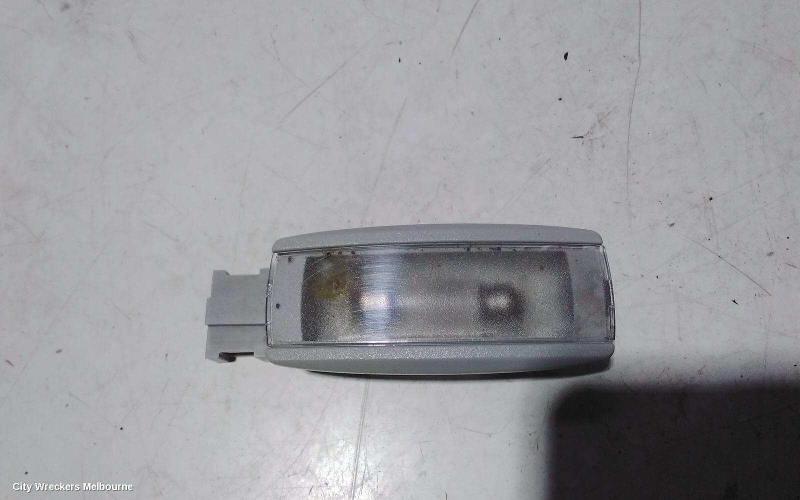 HYUNDAI GENESIS COURTESY LIGHT, DH, 11/2014 - 01/2018