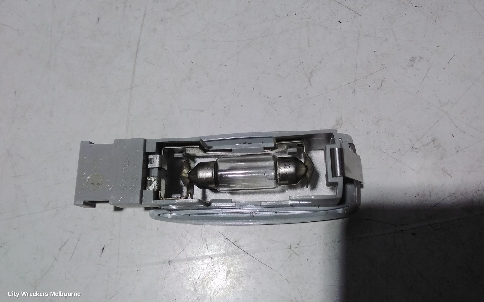 HYUNDAI GENESIS COURTESY LIGHT, DH, 11/2014 - 01/2018