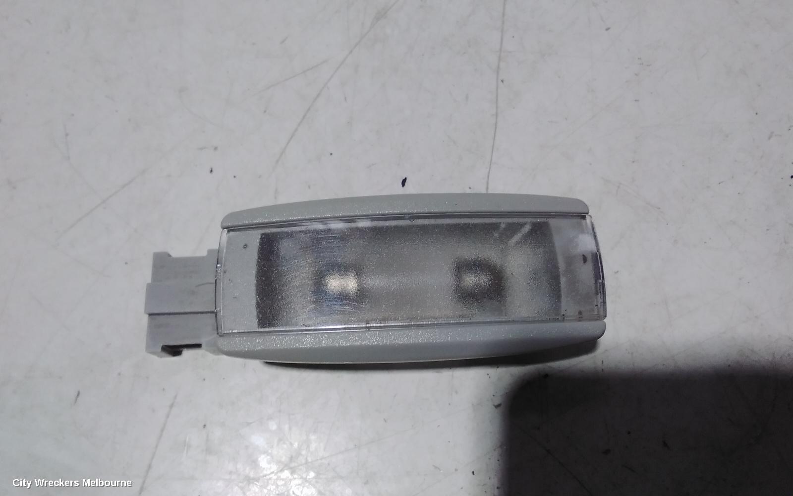 HYUNDAI GENESIS COURTESY LIGHT, DH, 11/2014 - 01/2018